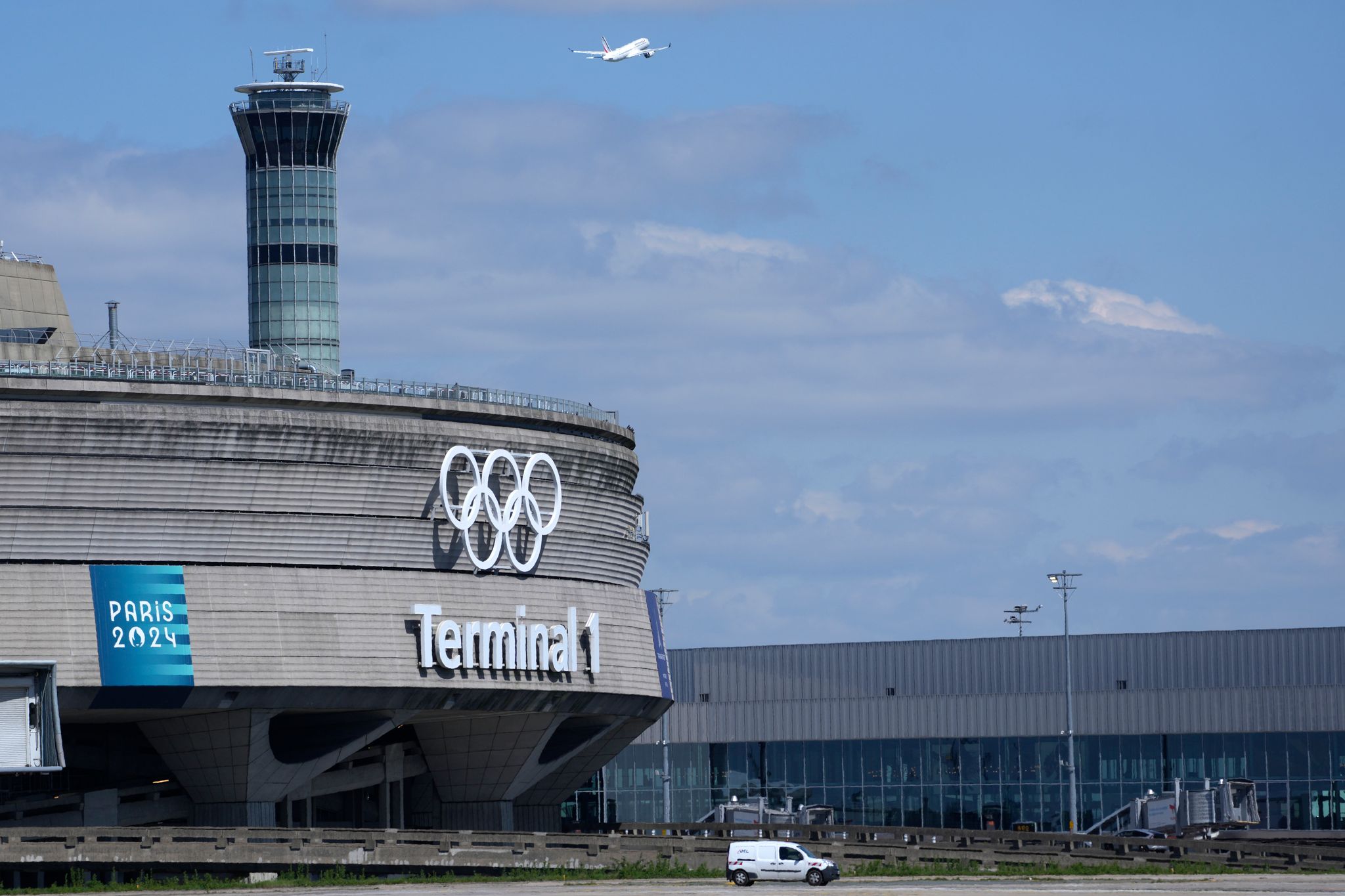 Air France rechnet in diesem Sommer wegen der Olympischen Spiele in Paris mit weniger Fluggästen und Umsatz.
