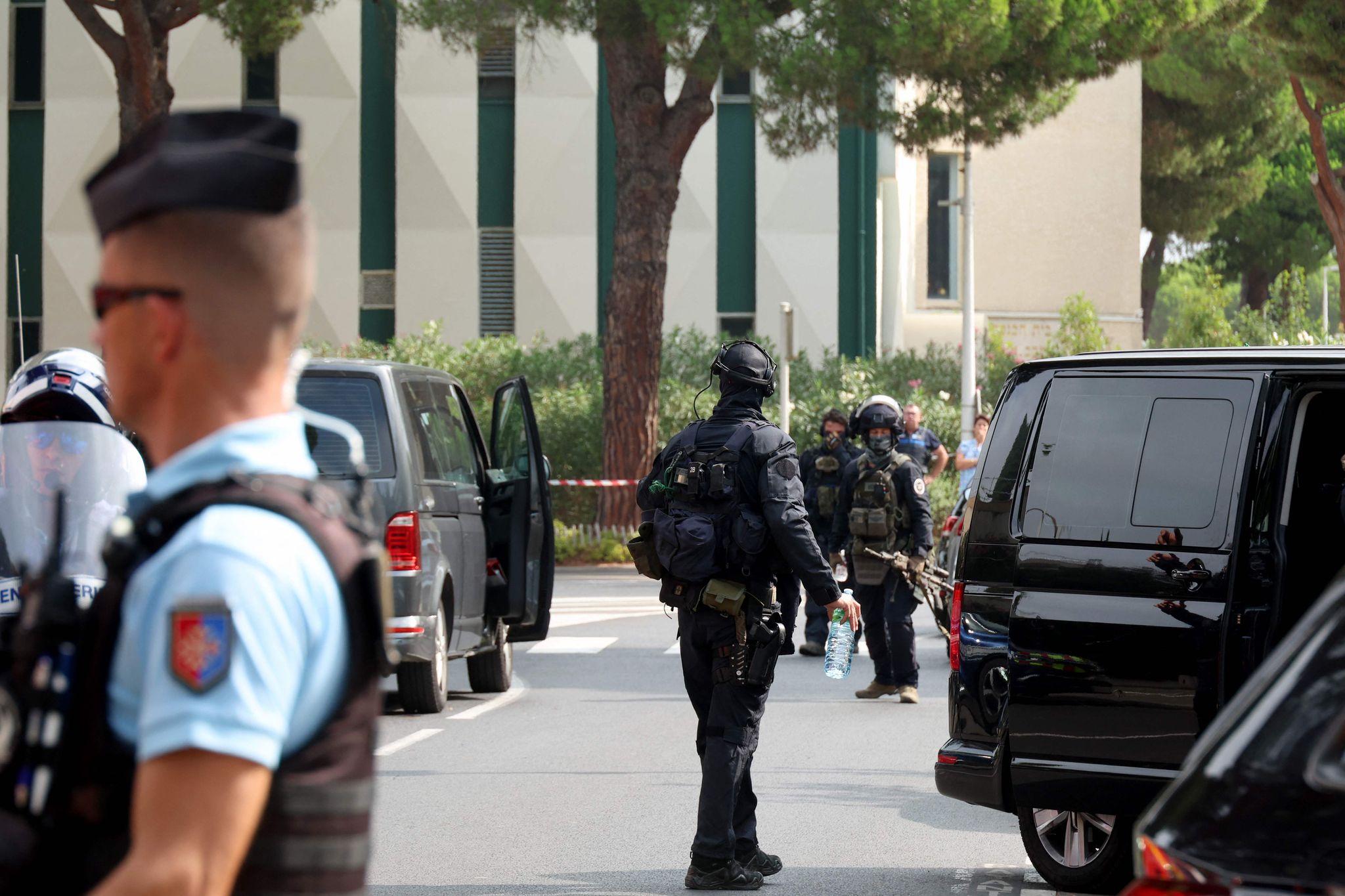 Nach der Explosion vor einer Synagoge in Südfrankreich laufen Terrorermittlungen.