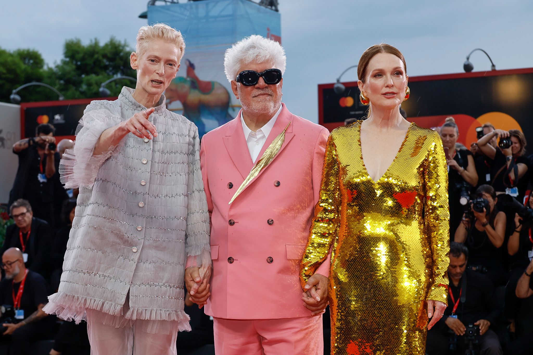 Pedro Almodóvar hat für seinen ersten englischsprachigen Spielfilm mit Tilda Swinton und Julianne Moore zusammengearbeitet.