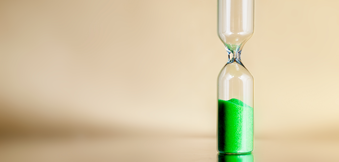 Foto: Ivan Uralsky/AdobeStock Hour Glass Sanduhr abgelaufen