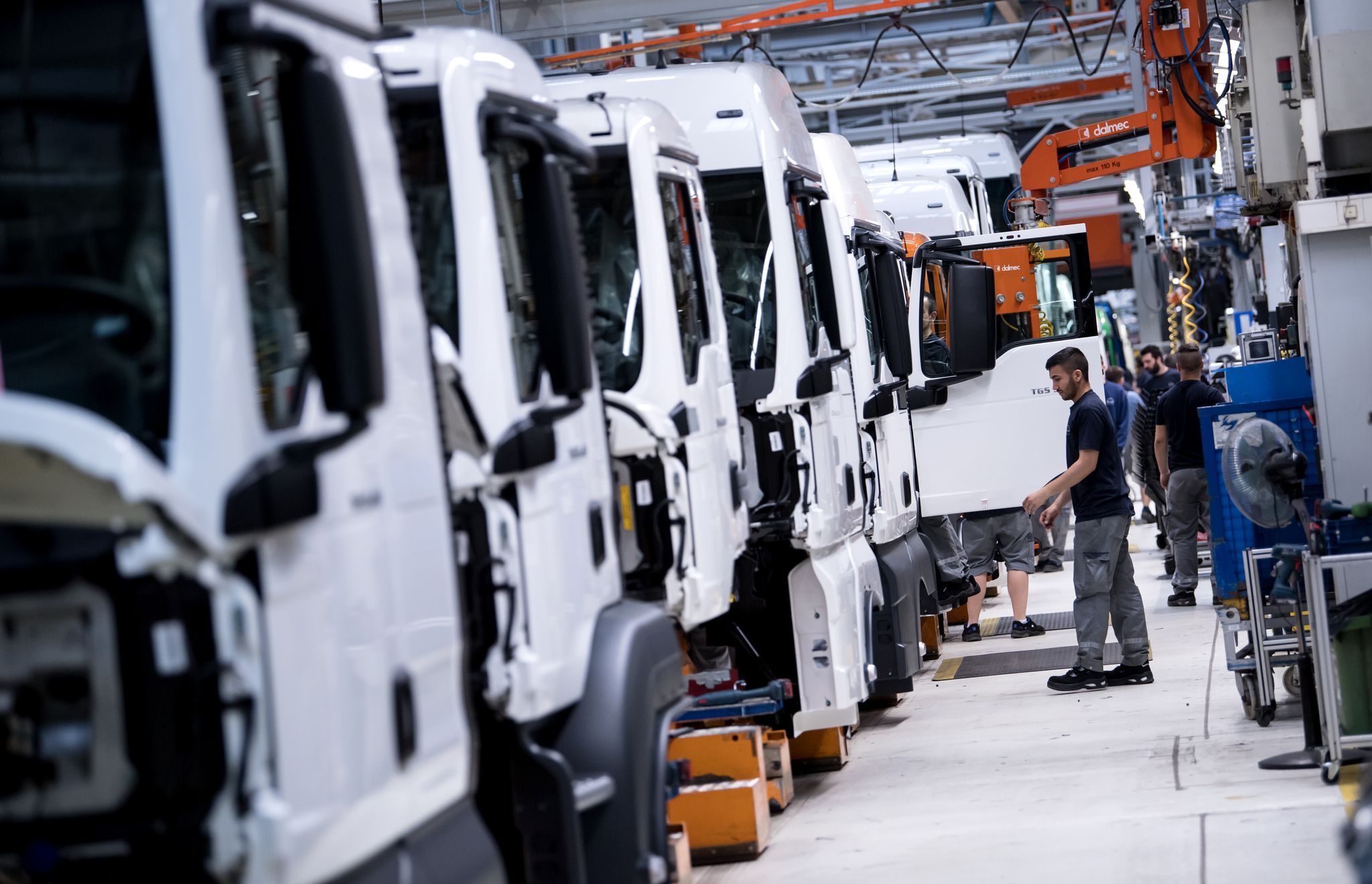 Die VW-Lkw-Holding Traton macht bessere Geschäfte als gedacht (Archivbild).