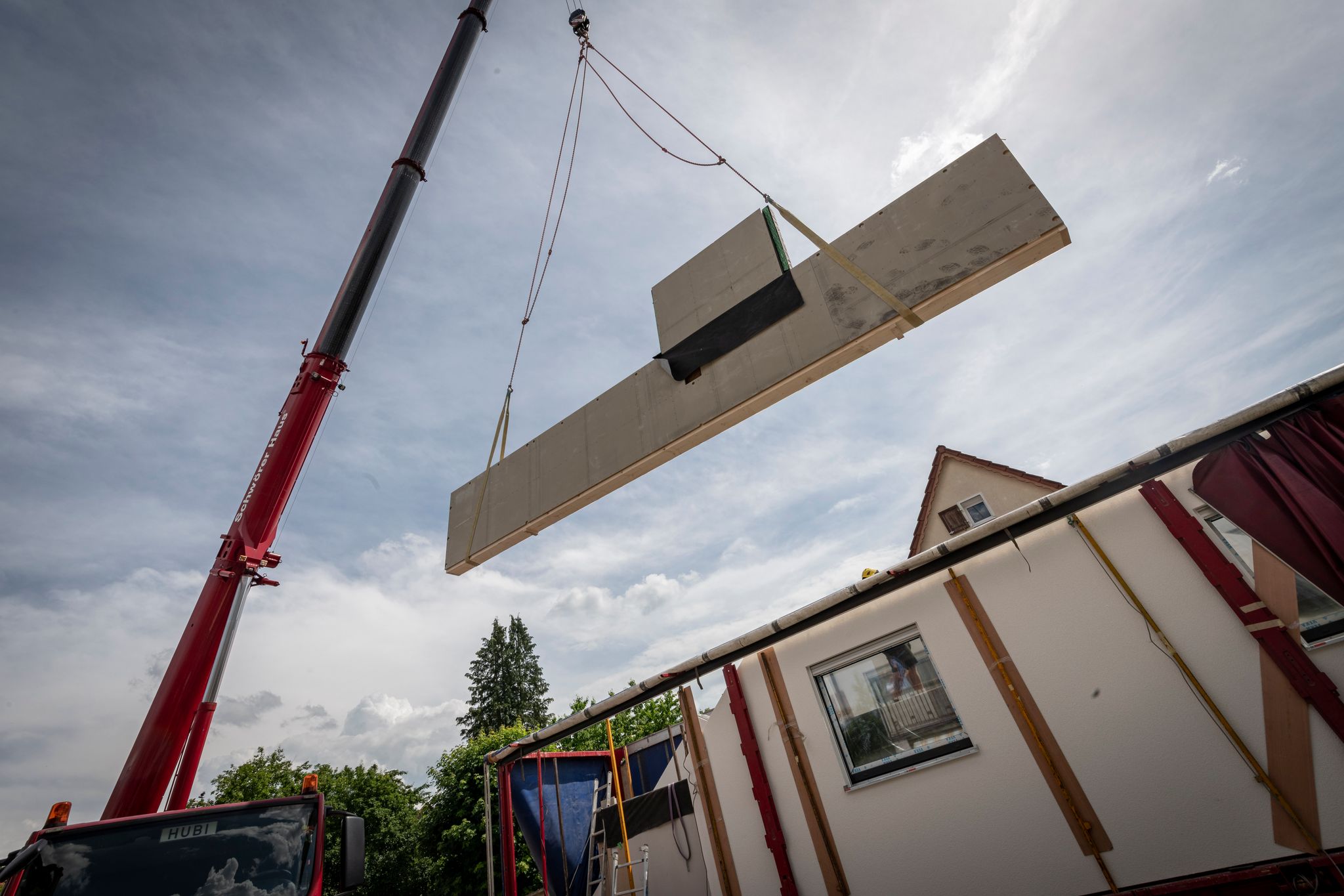 Alles an seinen Platz: Beim Hausbau ist Präzision gefragt - das gilt auch für die Formulierungen in der Baubeschreibung.