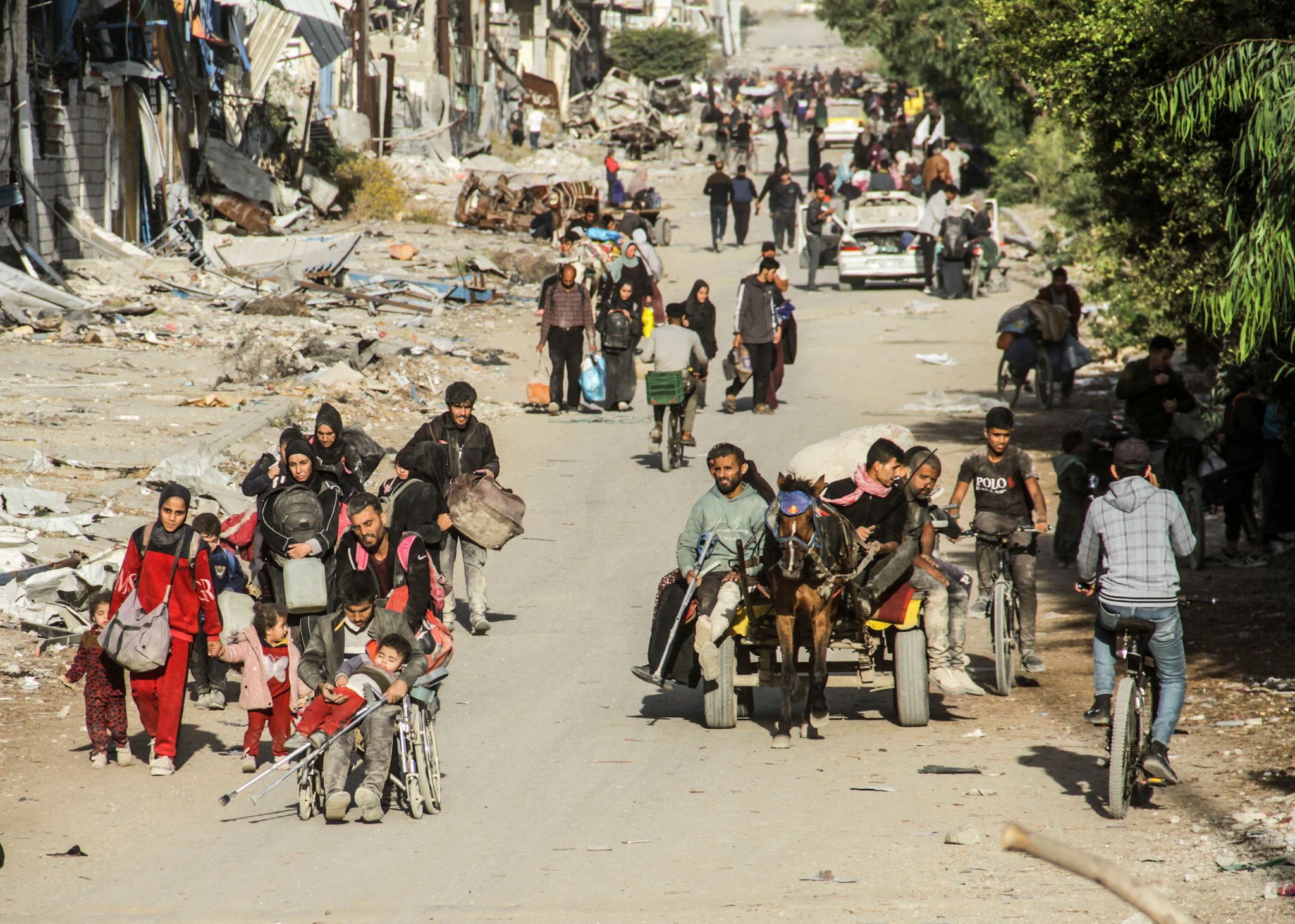 Palästinenser fliehen nach einer Militäroperation der Armee im nördlichen Gazastreifen. (Archivbild)