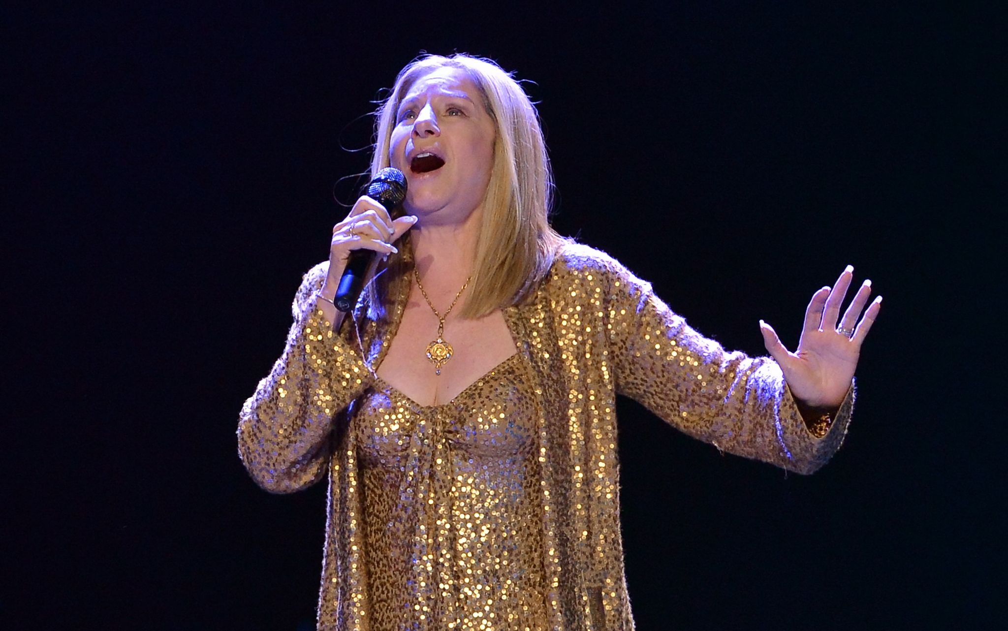 Barbra Streisand, hier bei einem Auftritt in Berlin 2013, hat ihre Memoiren verfasst.