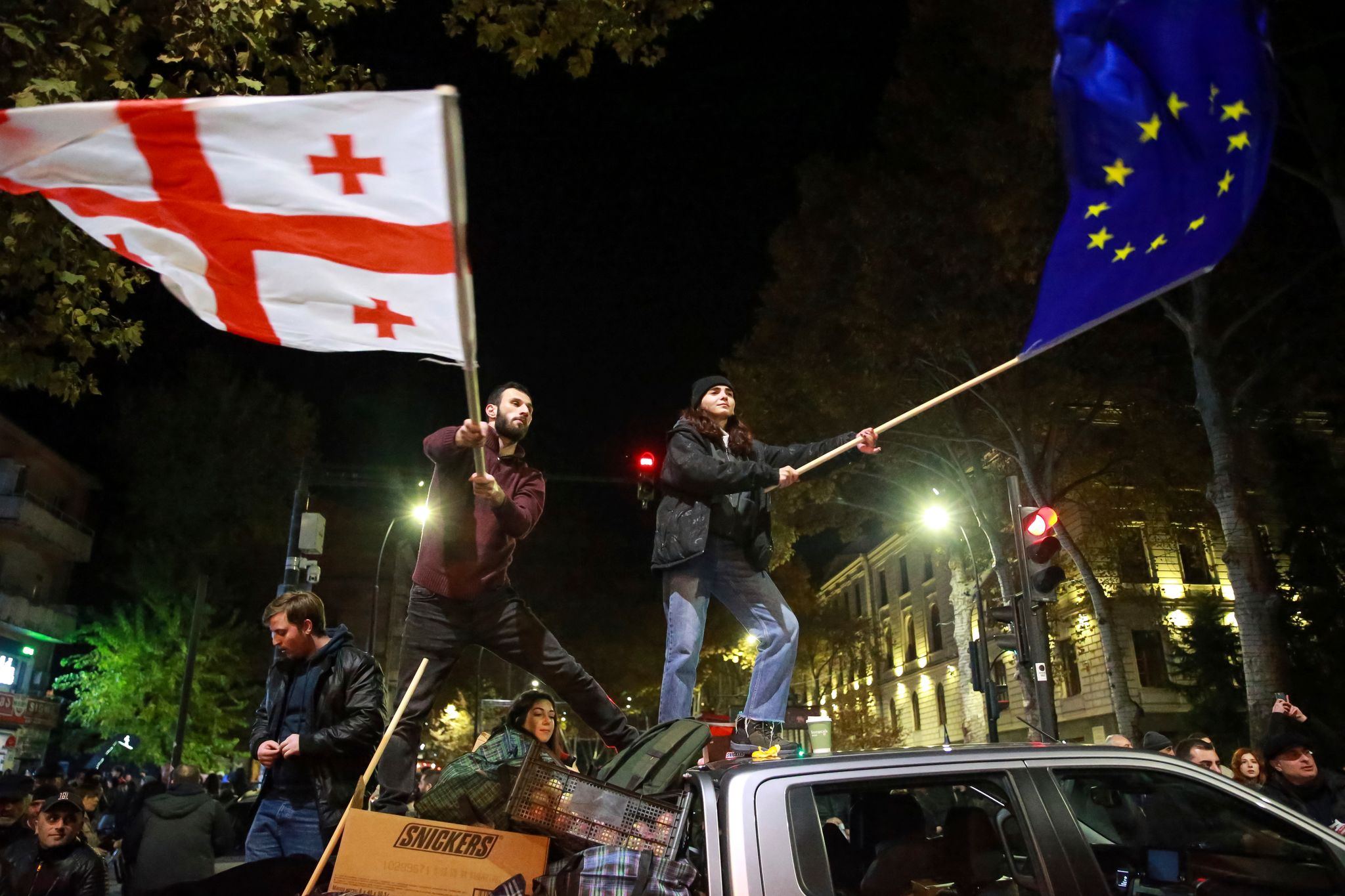 Die Demonstranten in Tiflis hoffen auf eine Annäherung an Europa. (Archivbild)