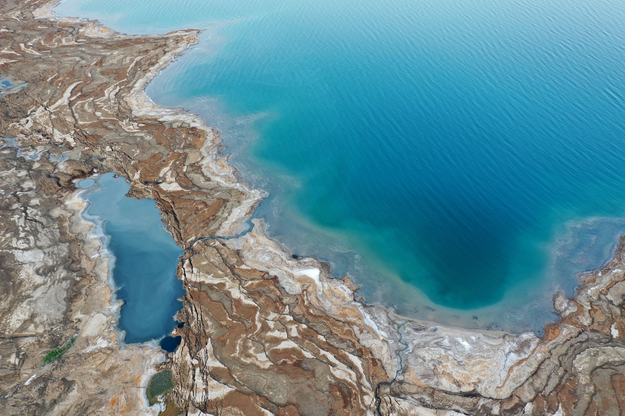 Forscher entdecken meterhohe Schlote im Toten Meer (Archivbild).