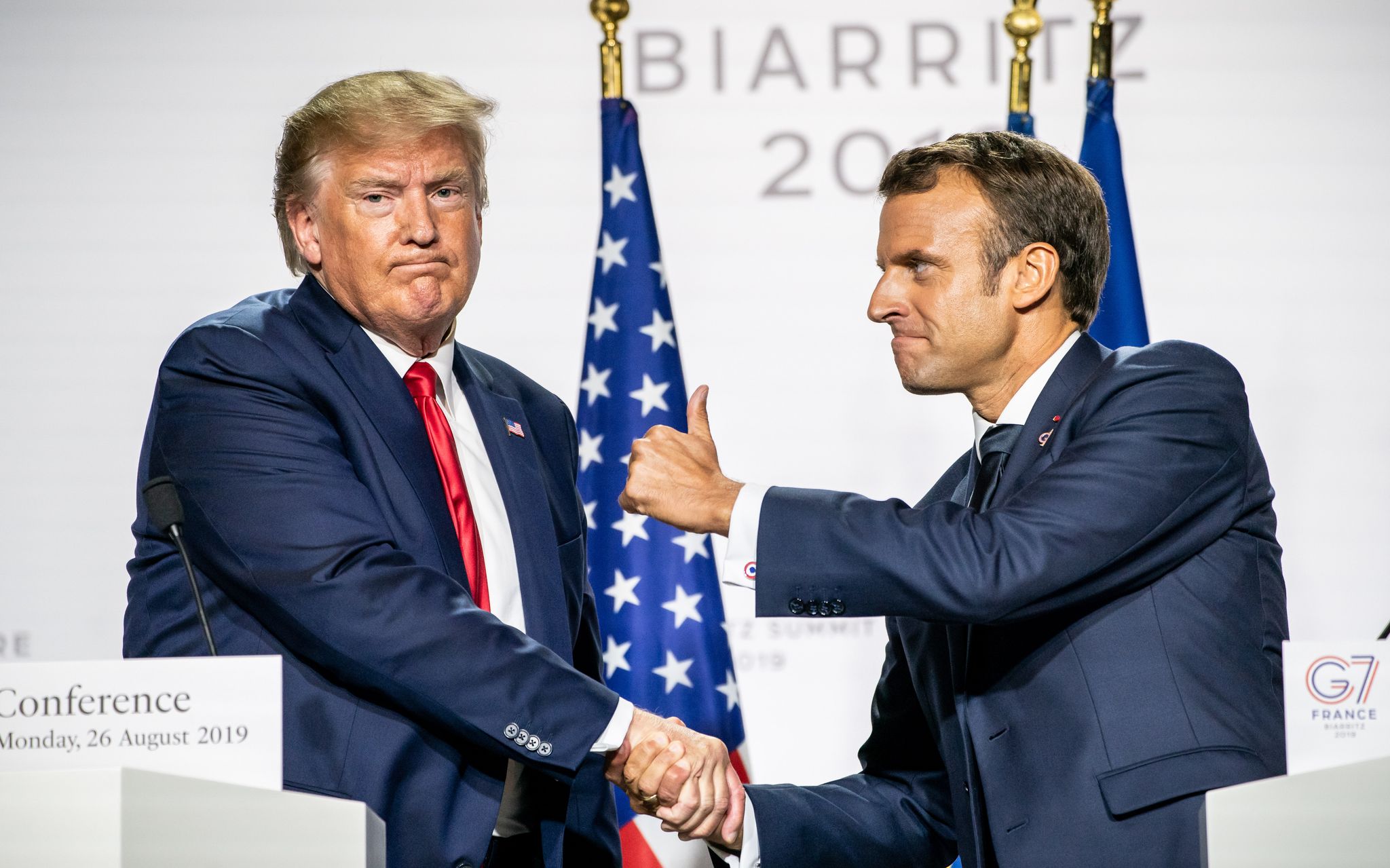 Donald Trump will seinen Besuch in Paris zur Notre-Dame-Wiedereröffnung auch für ein bilaterales Treffen mit Emmanuel Macron nutzen. (Archivbild)