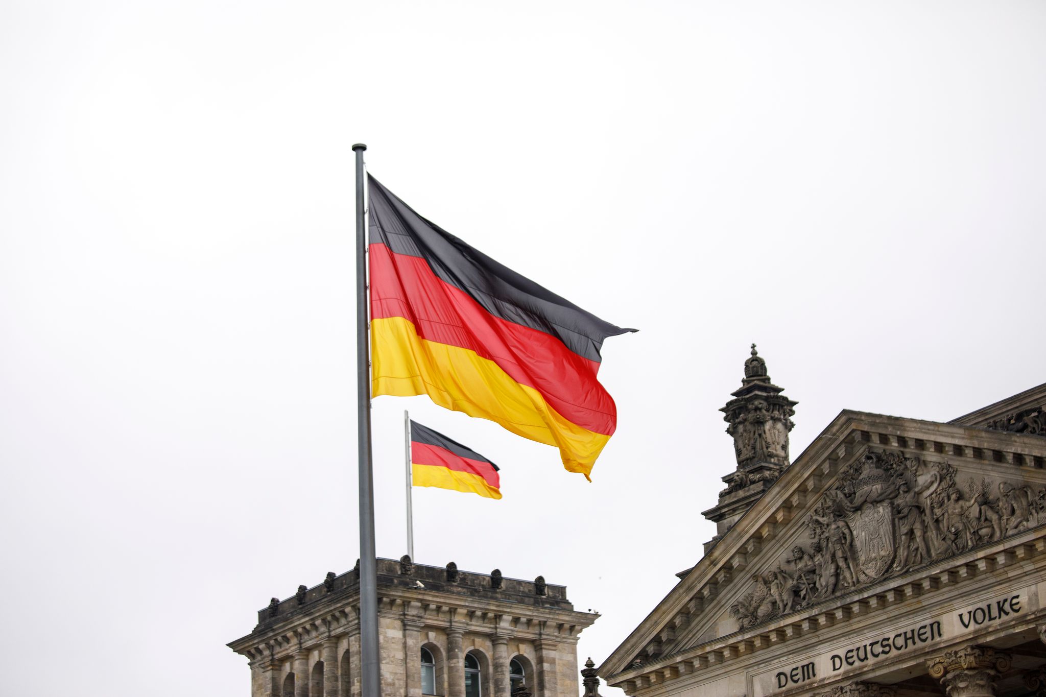 Besonders in strukturschwachen Regionen Ostdeutschlands ist die Zufriedenheit mit der Demokratie gering. (Archivbild)