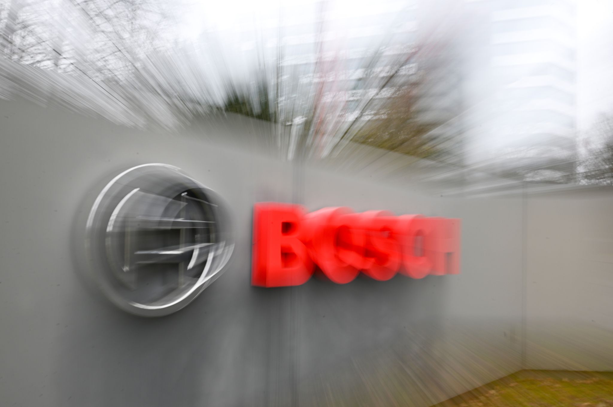 Der Gewinn des Technologiekonzerns Bosch ist deutlich eingebrochen. (Archivbild)