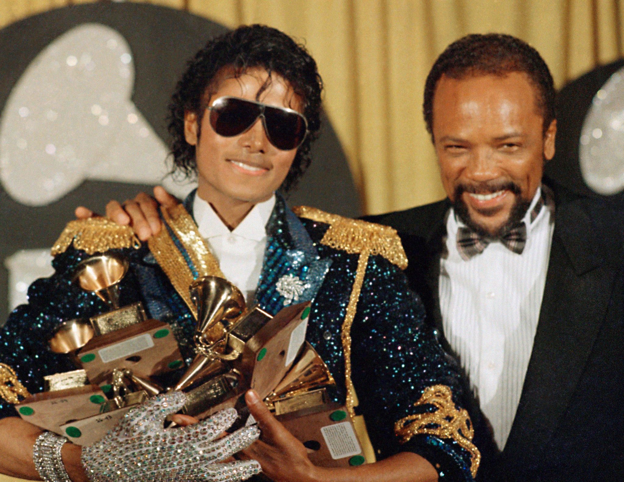 Für das Album «Thriller» wurden Michael Jackson und Quincy Jones mit mehreren Grammys ausgezeichnet.