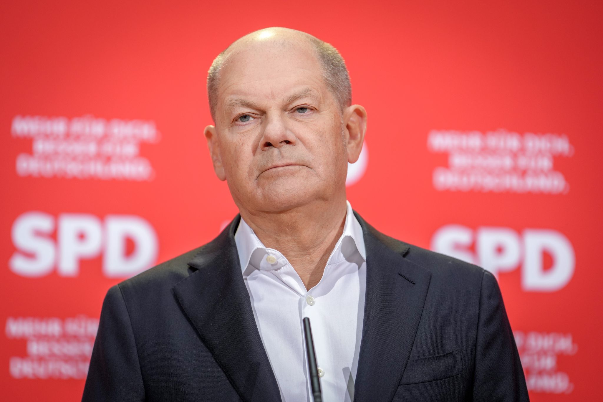 Scholz weist Spekulationen über Reise zu Putin zurück.