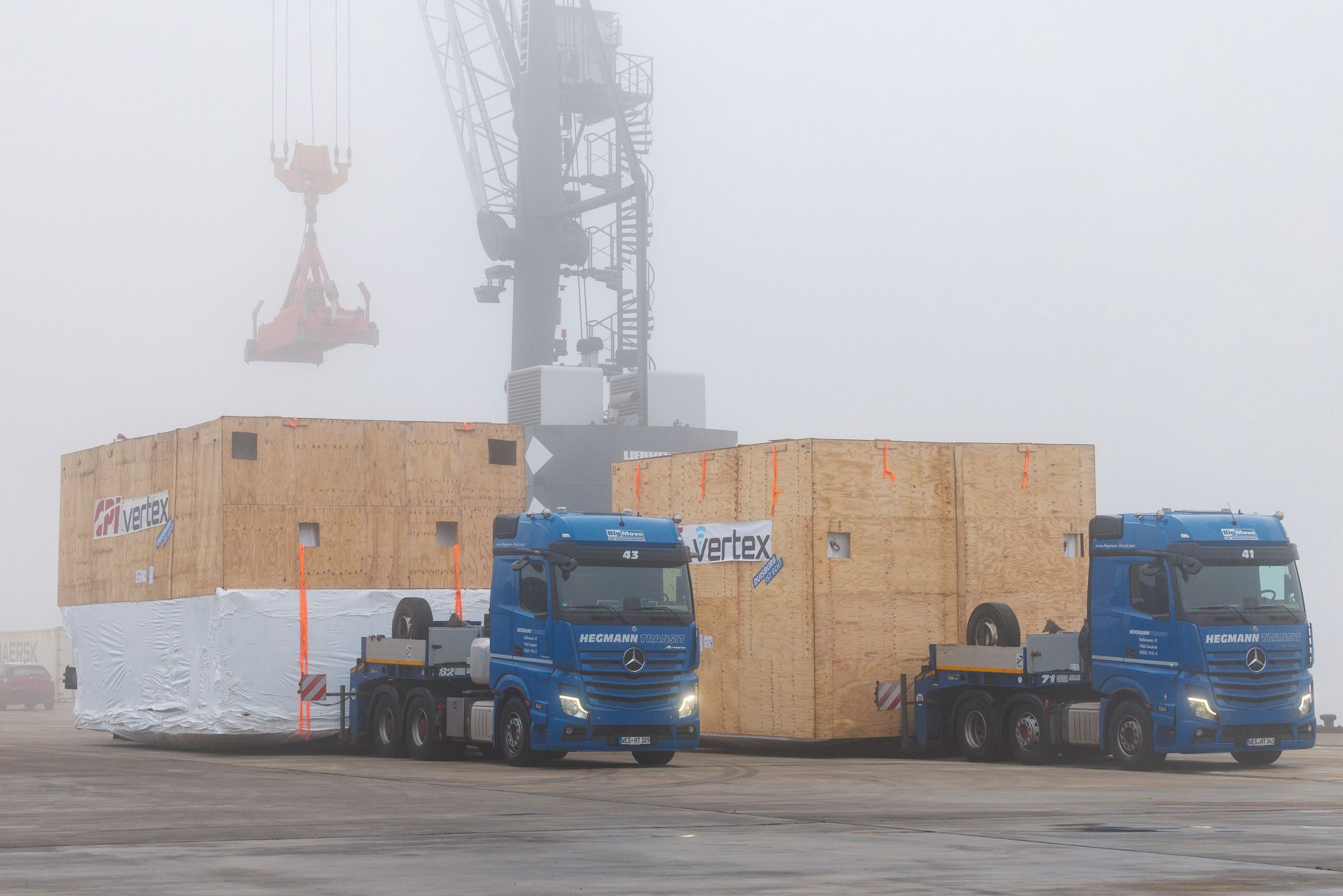 Die Größe der Teleskop-Teile hat selbst Schwertransporter an ihre Grenze gebracht.