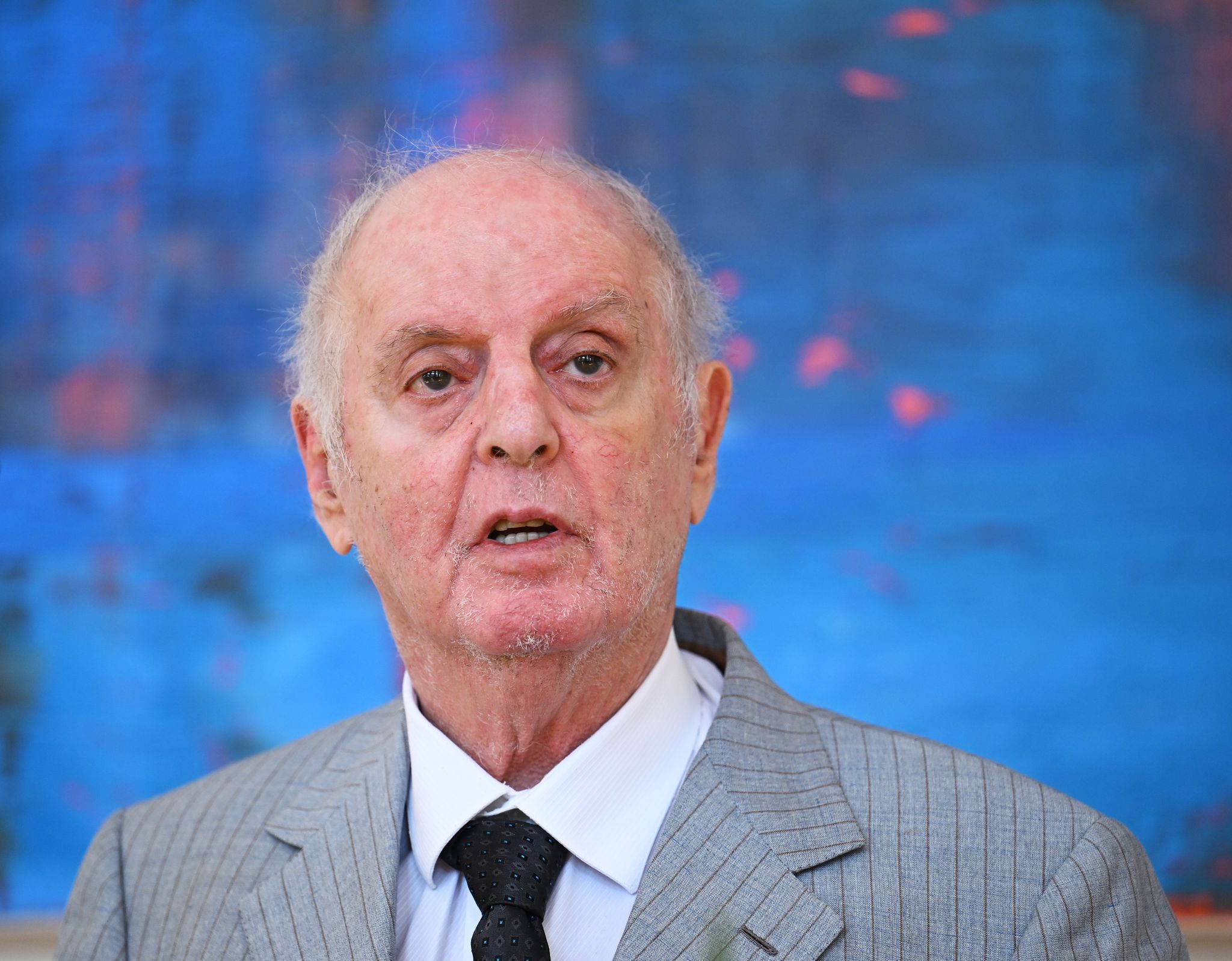 Star-Dirigent Daniel Barenboim ist an Parkinson erkrankt. (Archivbild)