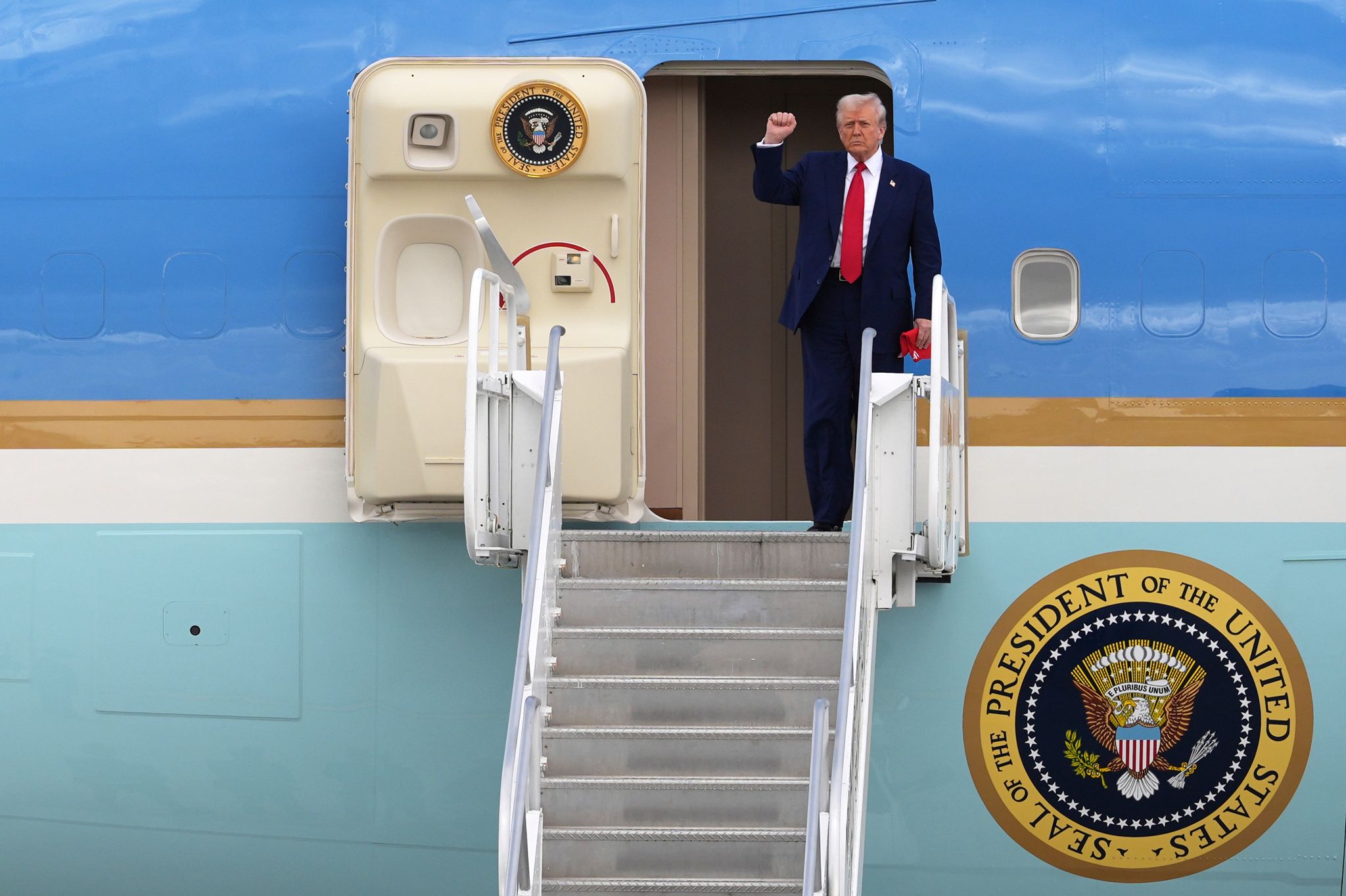 Trump: «Wir haben uns selbst auf den Fahrersitz gesetzt.»