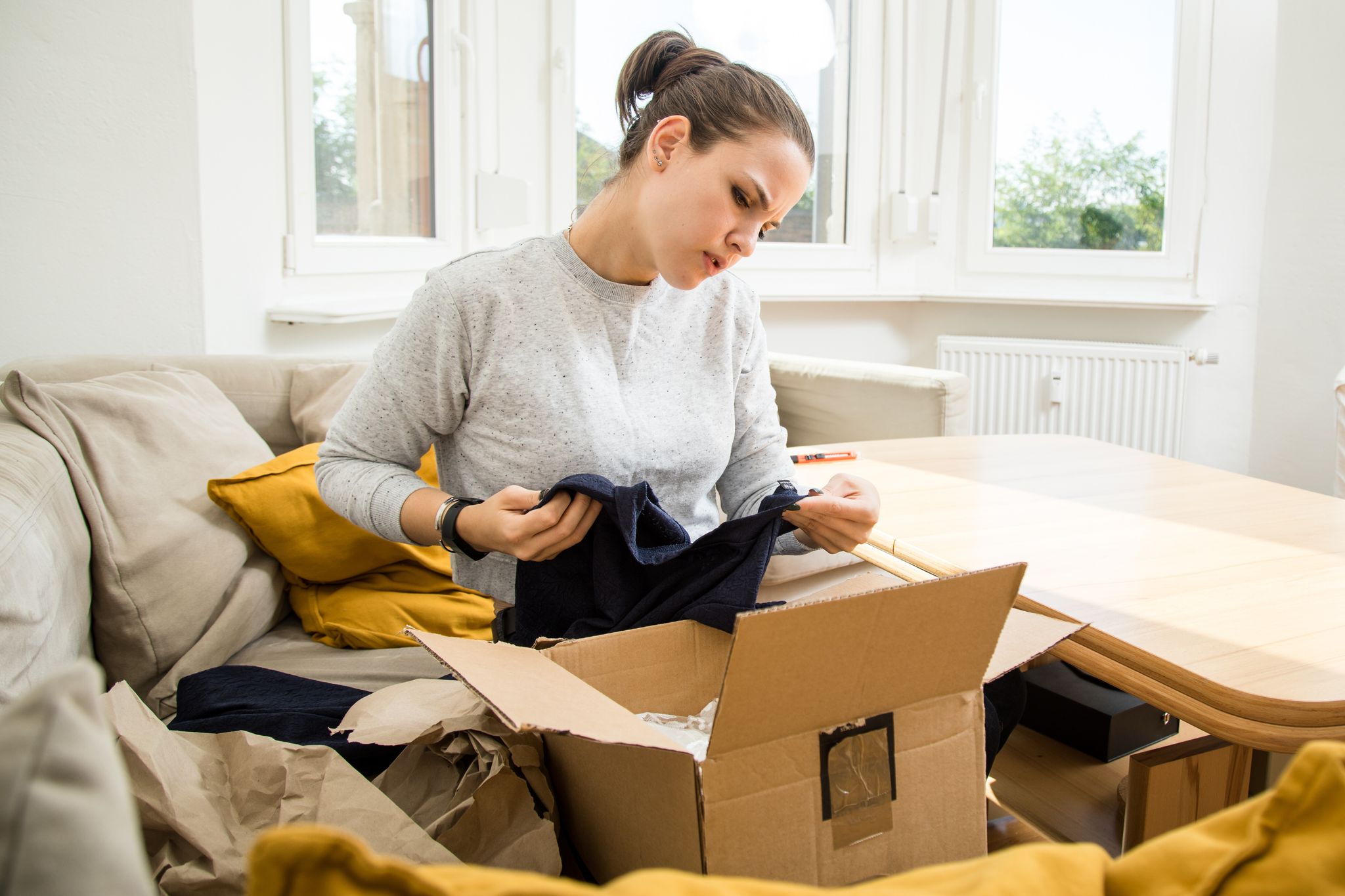 Lieferchaos statt Festtagslaune: Verbraucher haben Rechte – auch bei Ostergeschenken aus dem Netz.