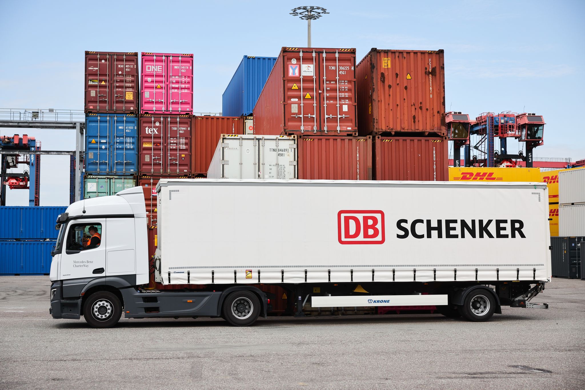 DB Schenker ist an den dänischen Logistiker DSV verkauft worden. (Archivbild)