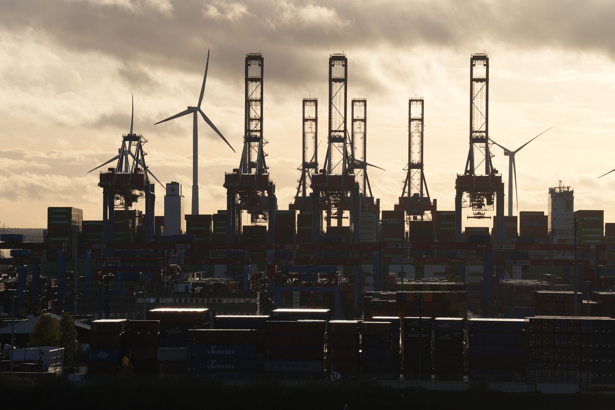 EY-Studie: Beschäftigte sehen Wirtschaftsstandort Deutschland kritisch. (Symbolbild)