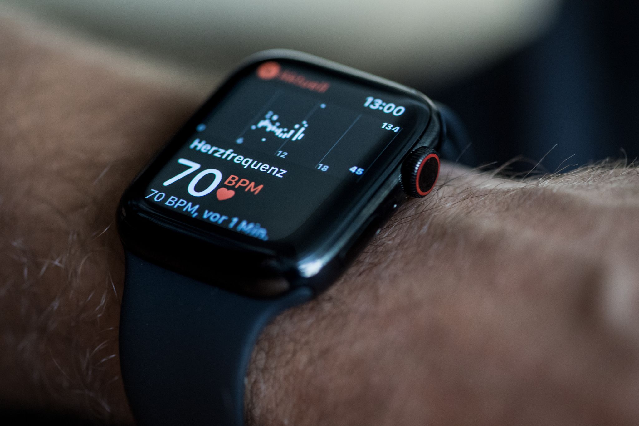 Vor allem bei der Herzfrequenz-Messung kommt es bei Smartwatches oft zu Abweichungen und Ungenauigkeiten.
