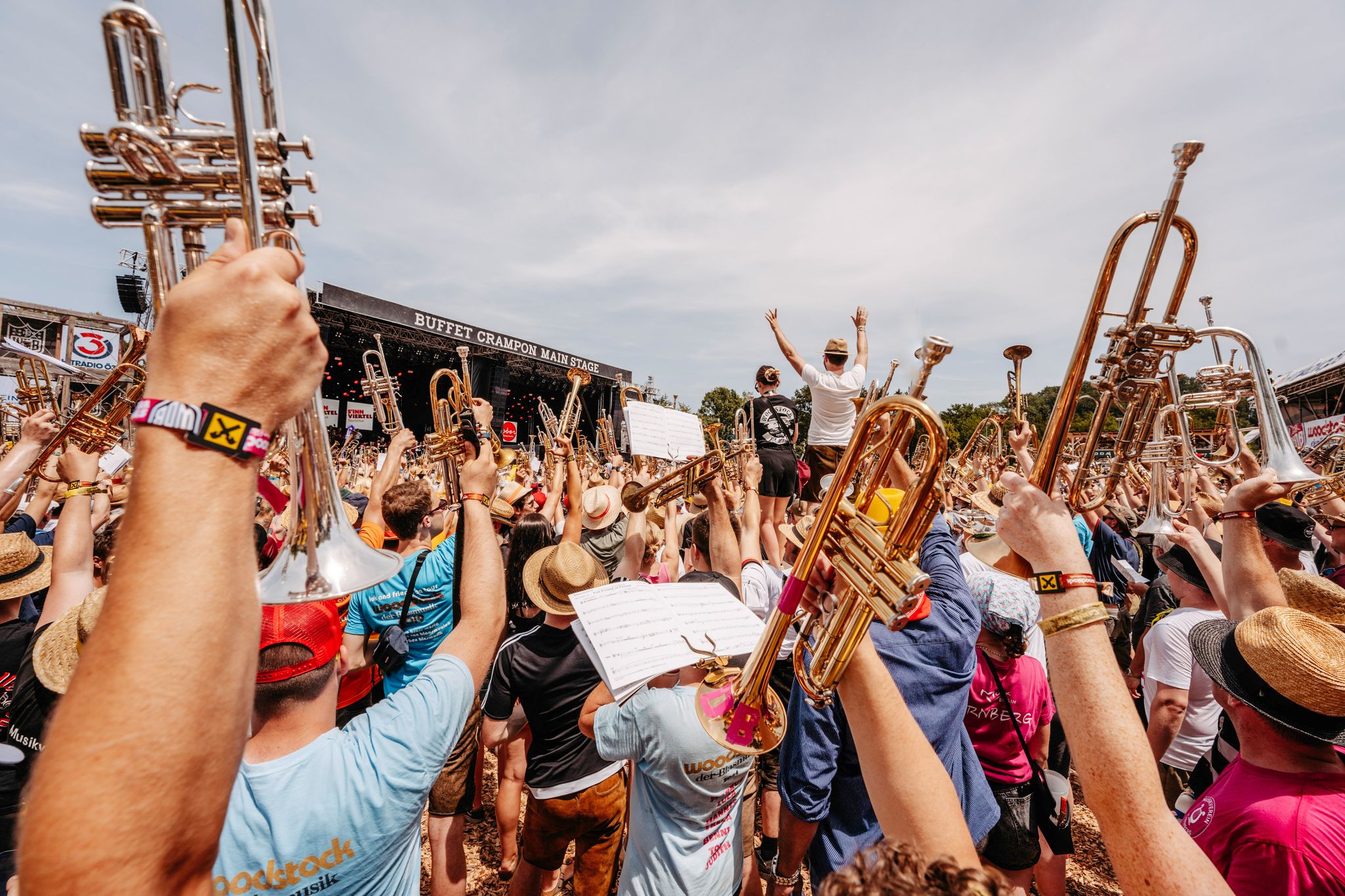 Hoch, die Trompeten! Beim «Woodstock der Blasmusik» ist gute Stimmung keine Mangelware.