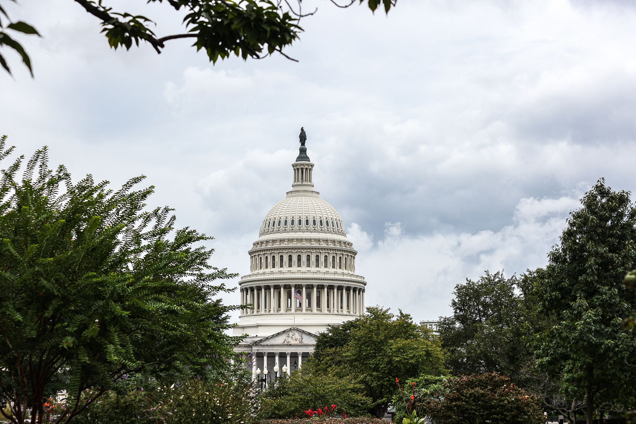 Trumps Haushaltsplan hat eine knappe Mehrheit bekommen - damit werden Steuersenkungen aus seiner ersten Amtszeit ausgeweitet. (Symbolbild)