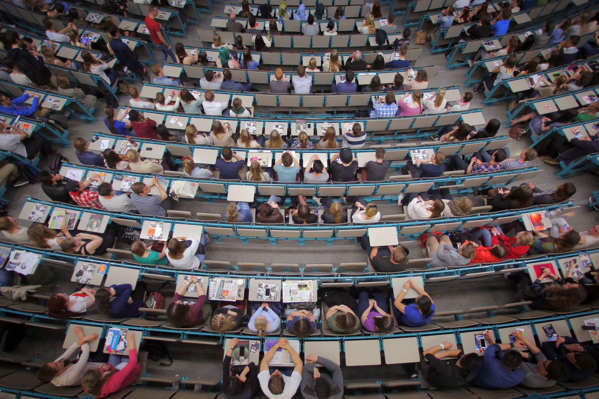Unter besonderen Umständen können die Eltern eines Studierenden, der Kinder neben dem Studiums betreut, zu Unterhaltsleistungen herangezogen werden.