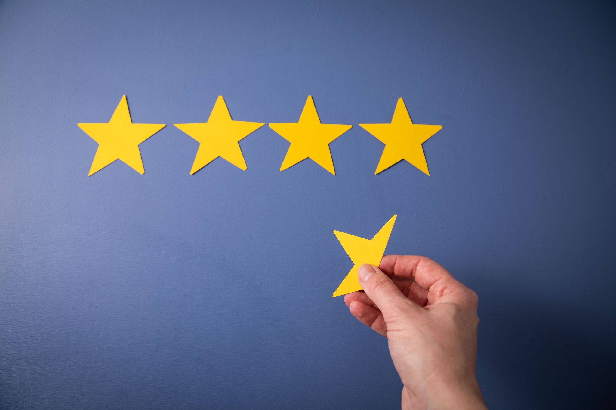 Anonym bleibt anonym: Arbeitgeber dürfen nicht ohne Weiteres die Identität von Kritikern erfahren.