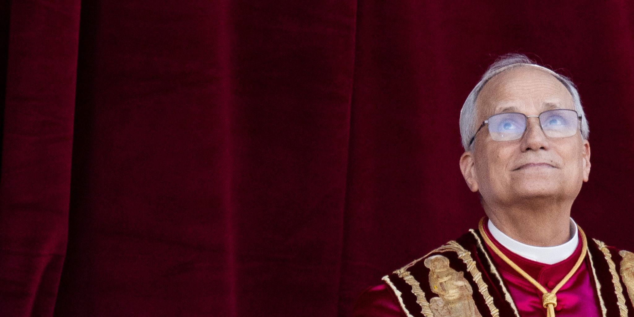 Der neue Papst Leo XIV. erscheint nach dem Konklave auf dem Balkon des Petersdoms. Mit ihm könnte eine neue Ära in der katholischen Kirche beginnen.
