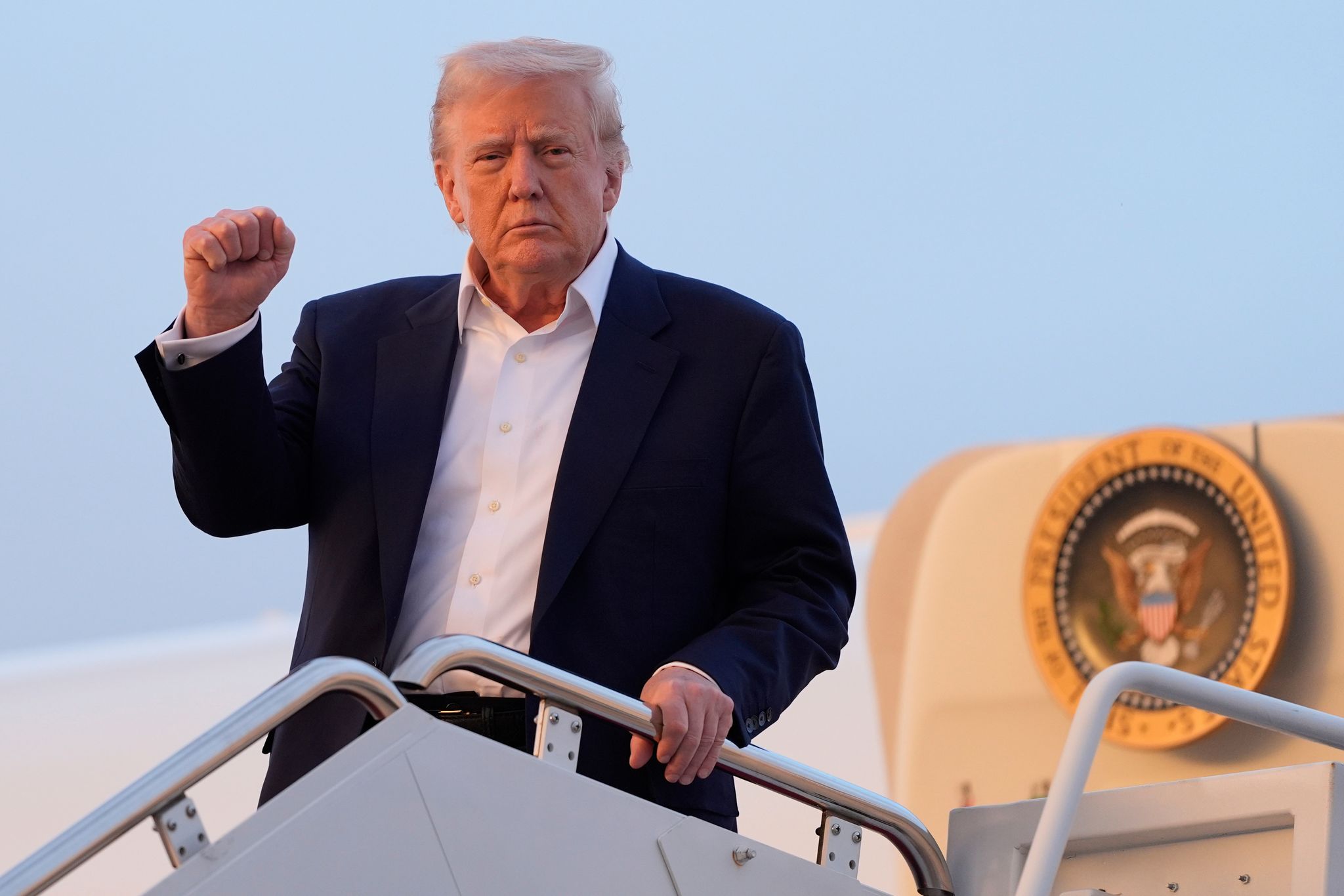 US-Präsident Trump will seine aggressive Zollpolitik auf die Filmbranche ausdehnen.