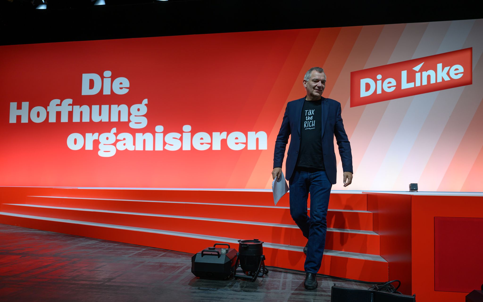 Linken-Chef Jan van Aken kritisiert Gewinne mit Rheinmetall-Aktien.