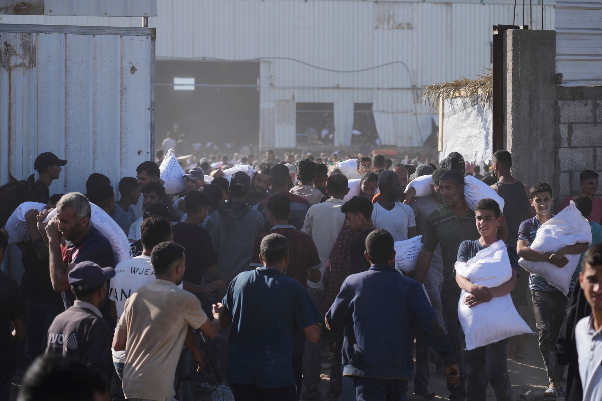 Die humanitäre Lage in Gaza spitzt sich weiter zu.