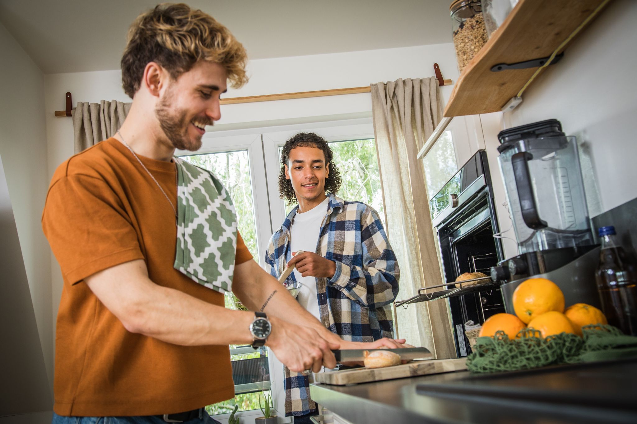 Gern vegetarisch und schnell zubereitet: Die Gen Z interessiert sich sehr für Ernährung, hat aber wenig Zeit dafür.