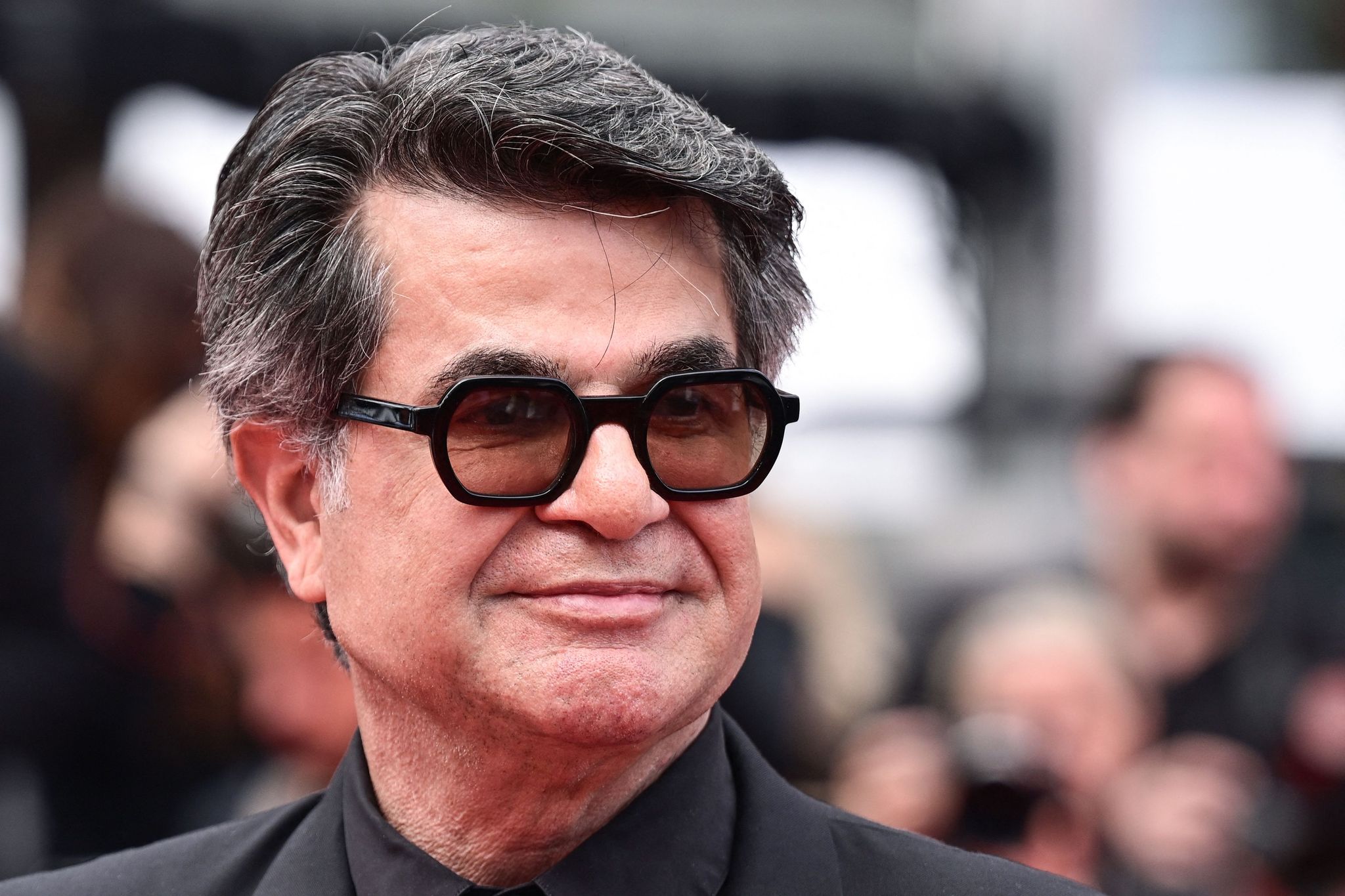 Jafar Panahi bei seiner Ankunft auf dem roten Teppich.