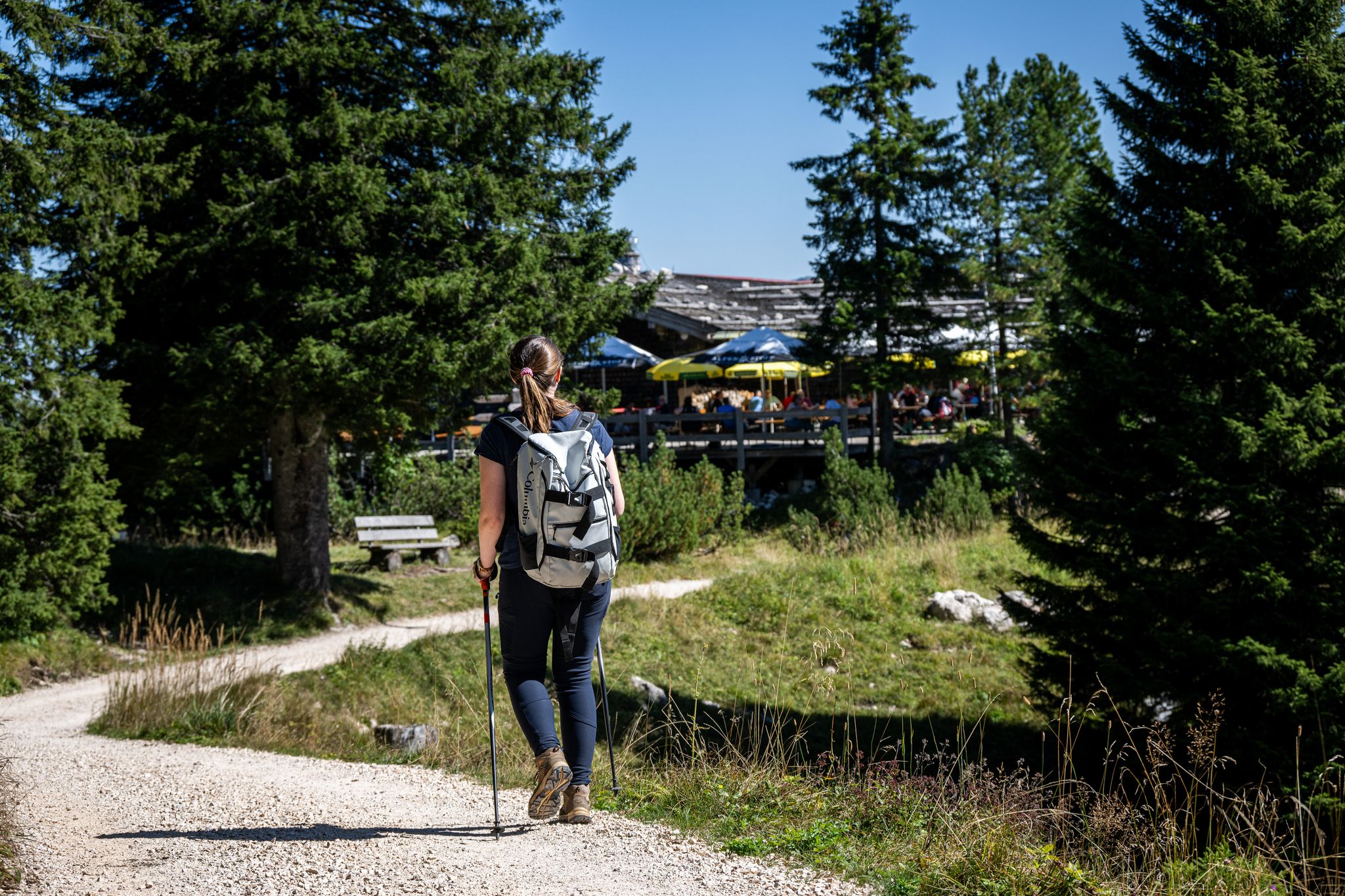 Die Schlafplätze auf Alpenvereinshütten sind heiß begehrt – besonders an Wochenenden.