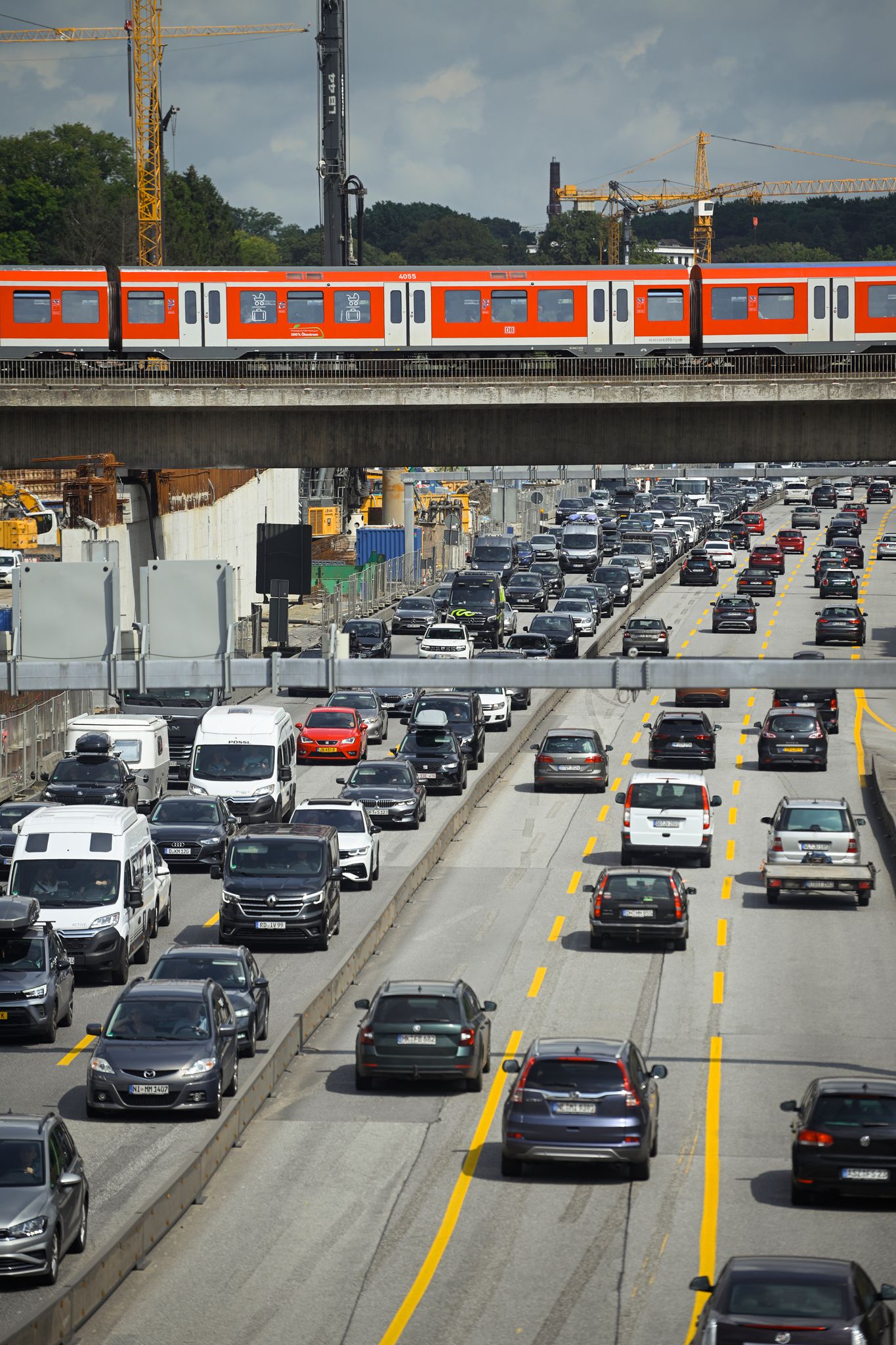 Pendler brauchen gute Nerven. (Symbolbild)