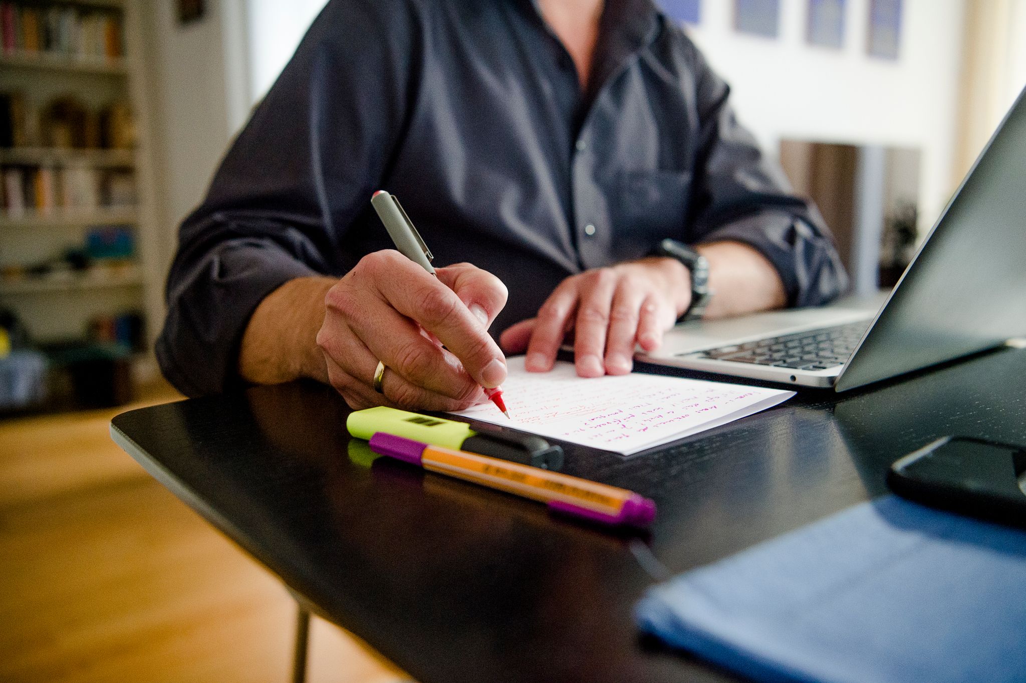 Das Homeoffice-Attest gibt es aus juristischer Sicht nicht. Arbeitgeber sind daher nicht an eine solche Empfehlung gebunden.