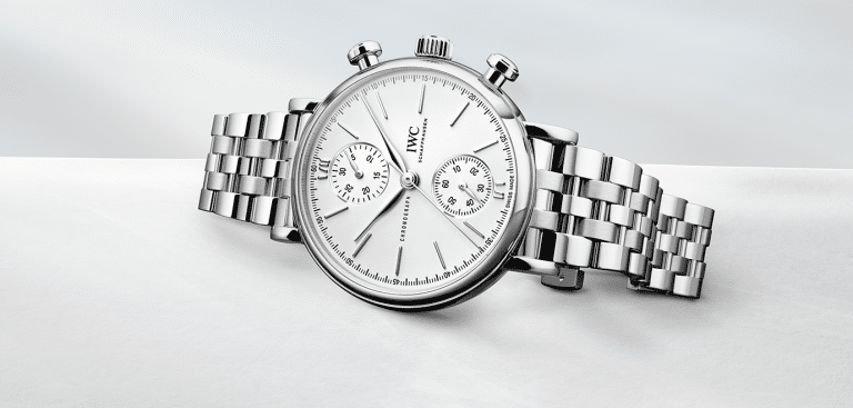 1984-2025: 1984 wurde die erste Portofino lanciert. Elegant: die neue Portofino Chronograph 39 mit Automatikaufzug und fünfgliedrigem Edelstahlarmband ab 8.400 € - auch erhältlich mit Lederarmband ab 6.800 €