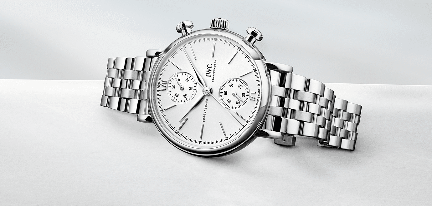 1984-2025: 1984 wurde die erste Portofino lanciert. Elegant: die neue Portofino Chronograph 39 mit Automatikaufzug und fünfgliedrigem Edelstahlarmband ab 8.400 € - auch erhältlich mit Lederarmband ab 6.800 €