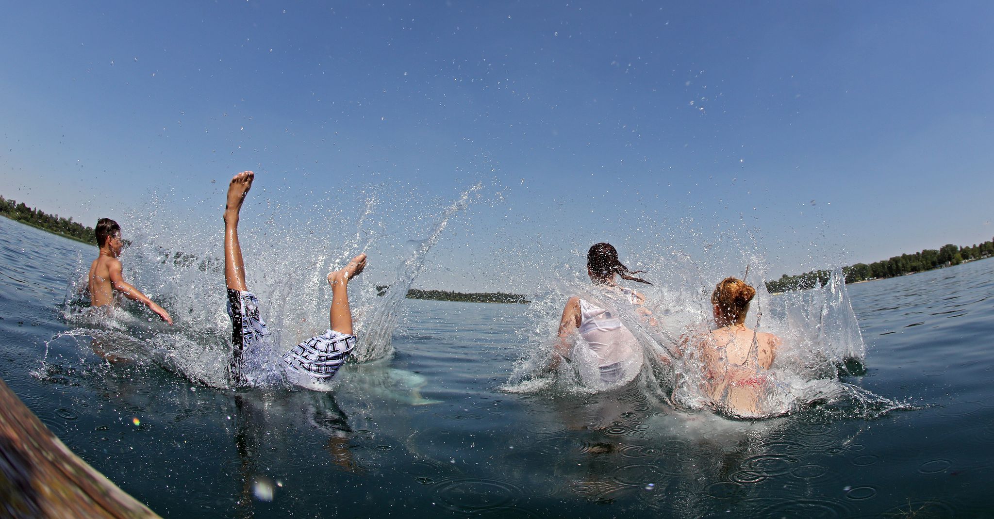 Frühzeitig informieren: Die Wasserqualität kann vor dem Badeausflug online geprüft werden.