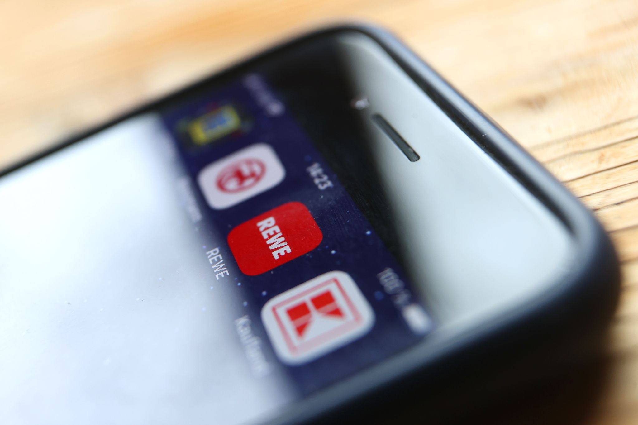 Im Schnitt sind mit den Einkaufs-Apps oft nur Mini-Rabatte drin. Und auch die sind schnell wieder weg, wenn man nicht diszipliniert einkauft.