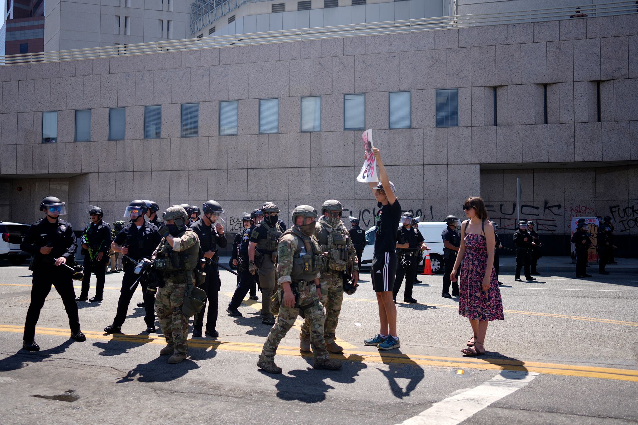 Die Stadt Los Angeles reagiert mit einem neuen Schritt auf die tagelangen Proteste gegen die Migrationspolitik der US-Regierung.