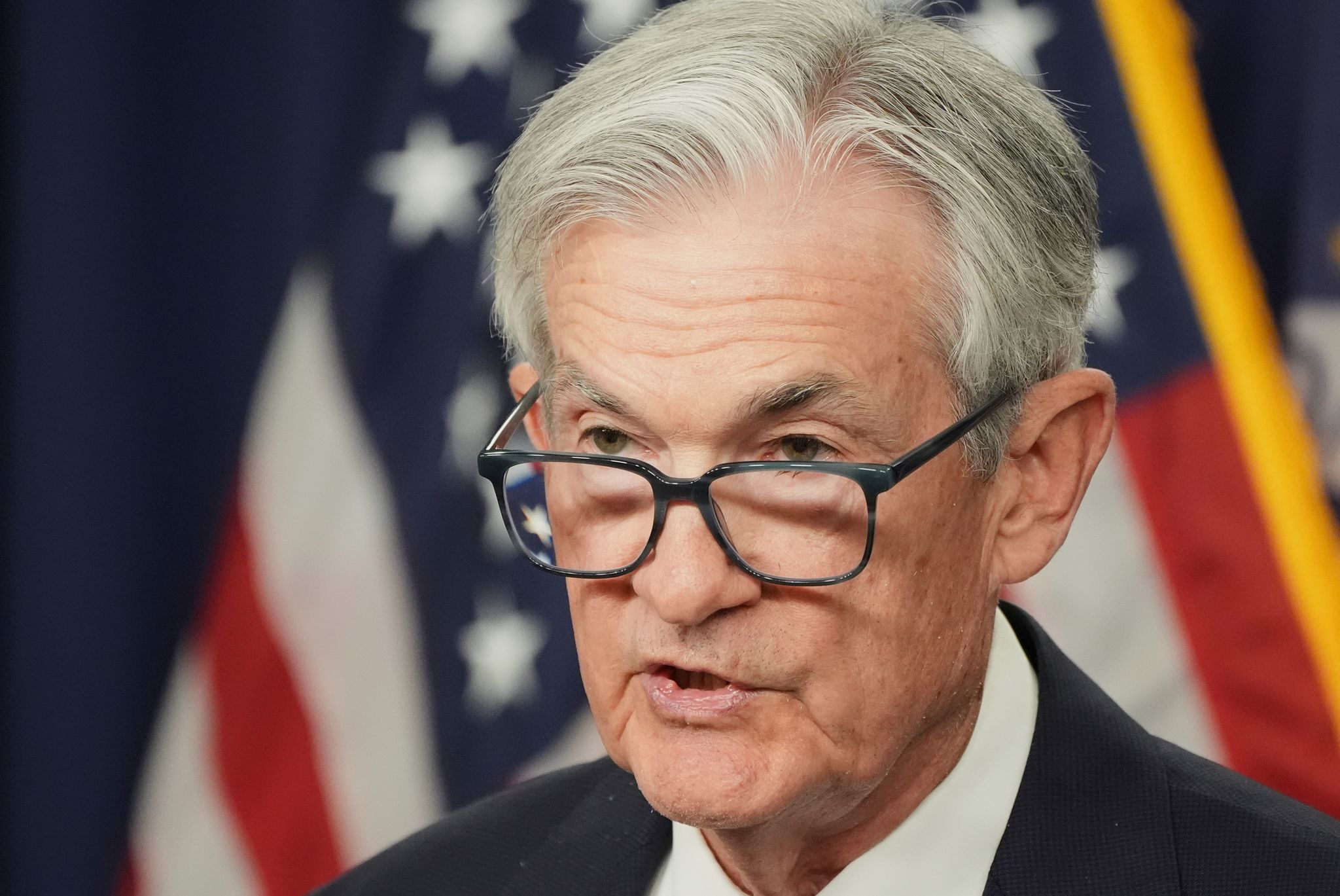 Die US-Notenbank fährt angesichts großer Unsicherheit auf Sicht und tastet den Leitzins zunächst nicht an. (Archivbild)