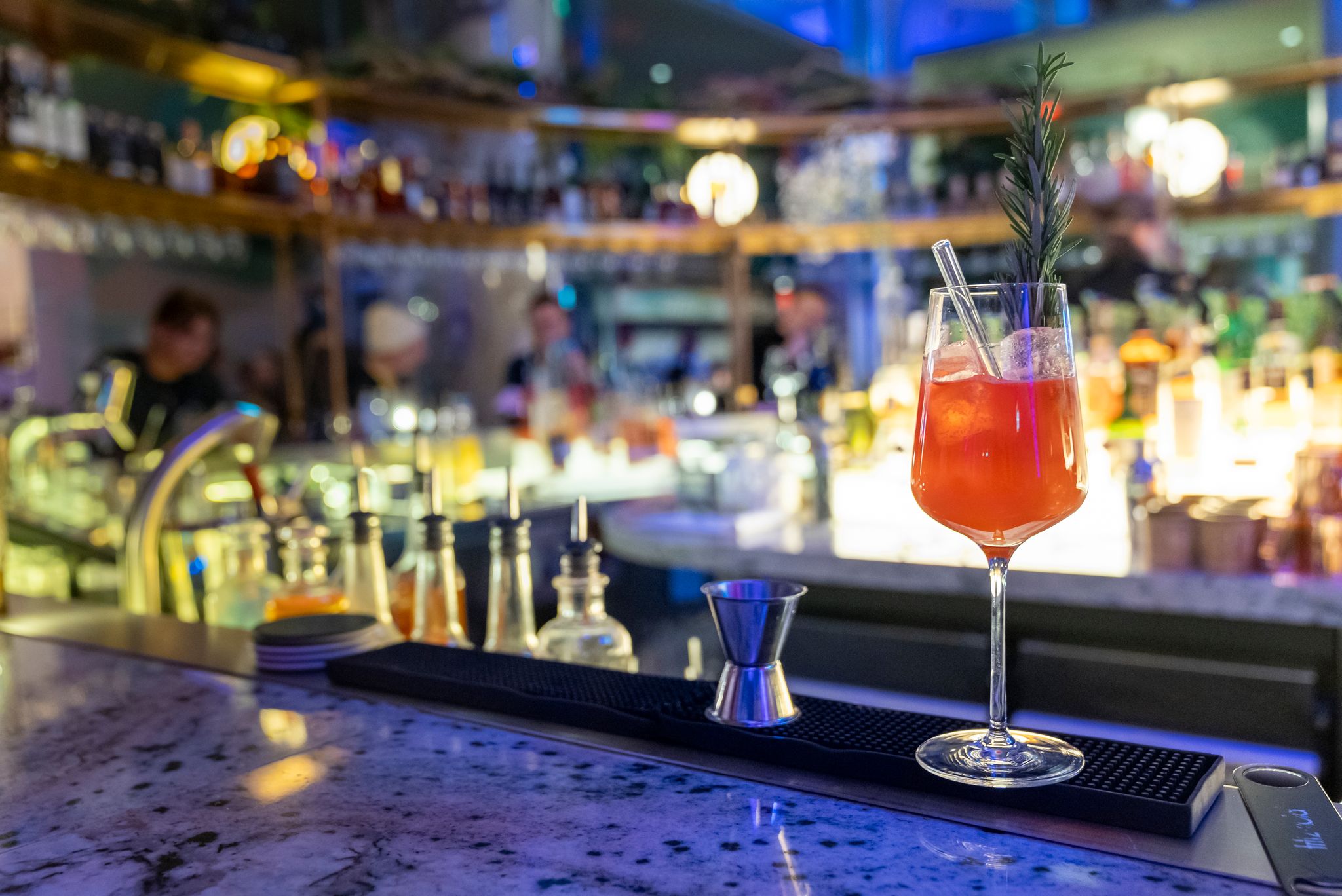 Genuss statt Rausch: Viele Cocktail-Klassiker gibt es heute in alkoholarmen Versionen - oder ganz ohne Promille.