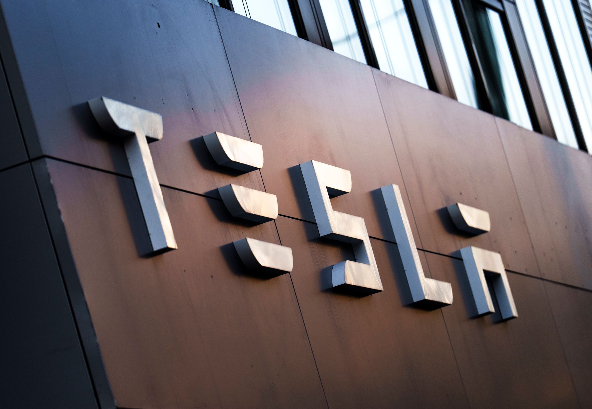Tesla startet seinen lange angekündigten Robotaxi-Dienst.