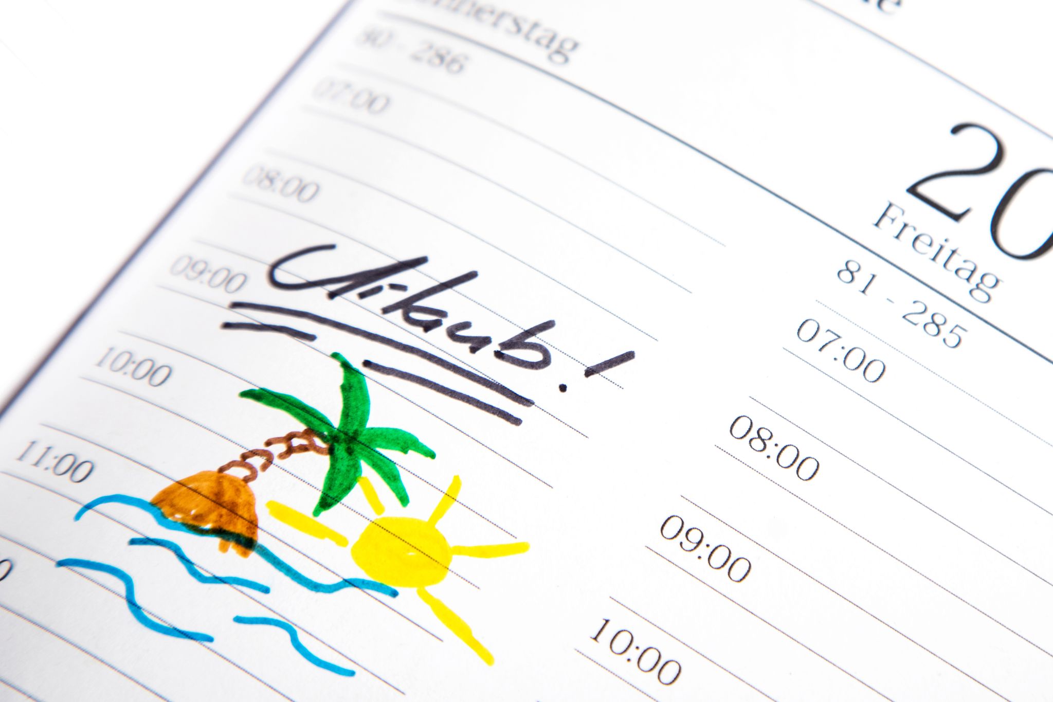 Nach dem Urlaub planen Berufstätige am besten gleich den nächsten Kurztrip: Regelmäßige Auszeiten steigern das Wohlbefinden.