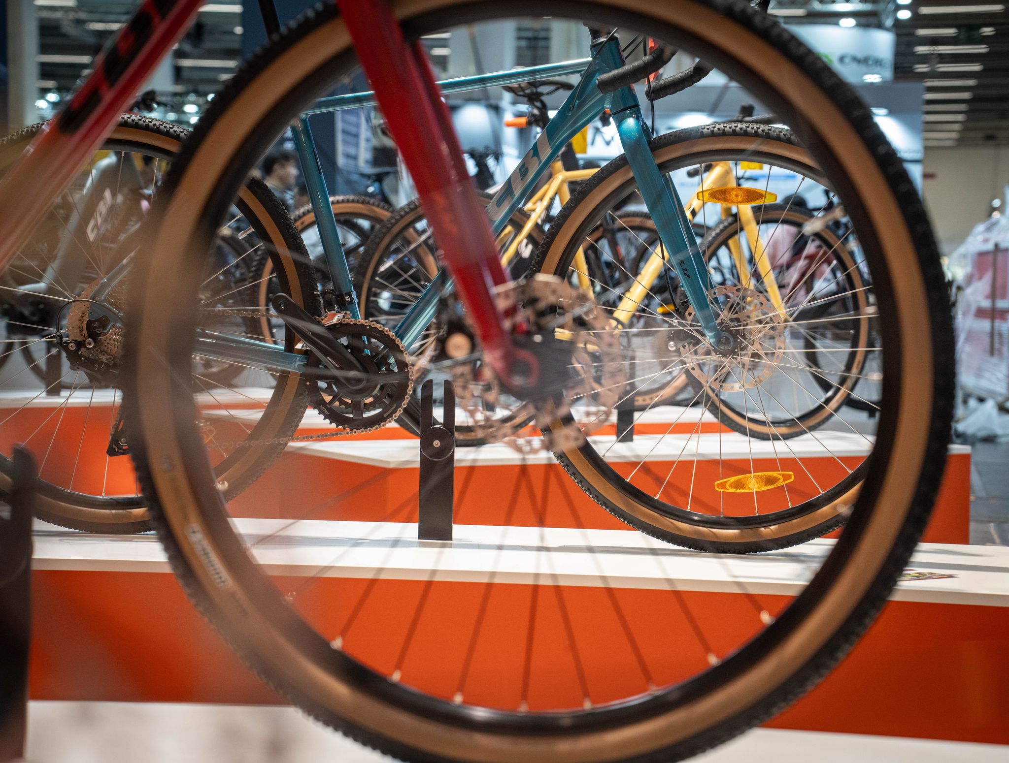 Vor der Fahrradmesse Eurobike in Frankfurt Ende Juni hofft die Branche auf Rückenwind. (Archivbild)
