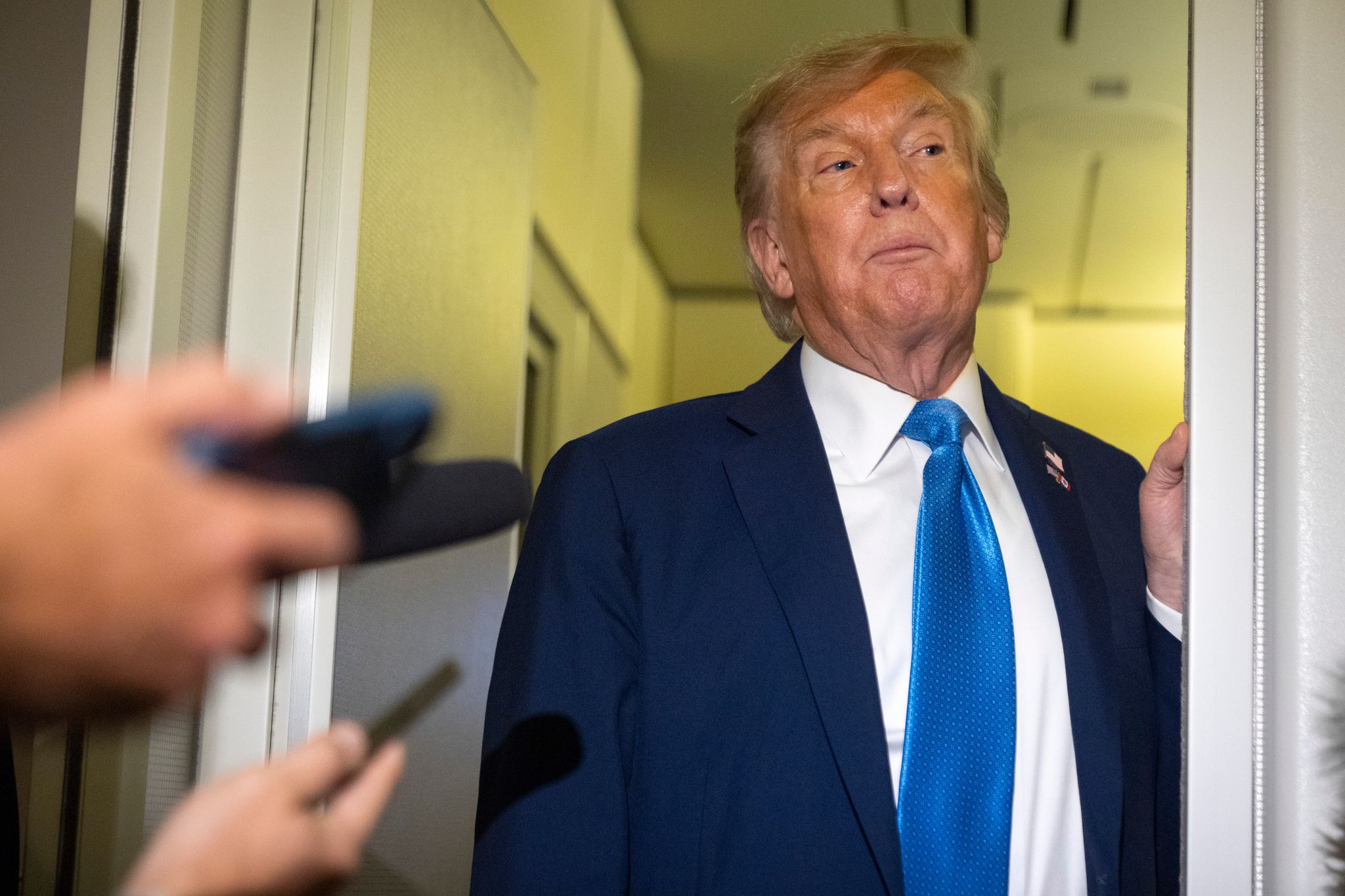 Donald Trump wendet sich mit scharfen Drohungen an Teheran.