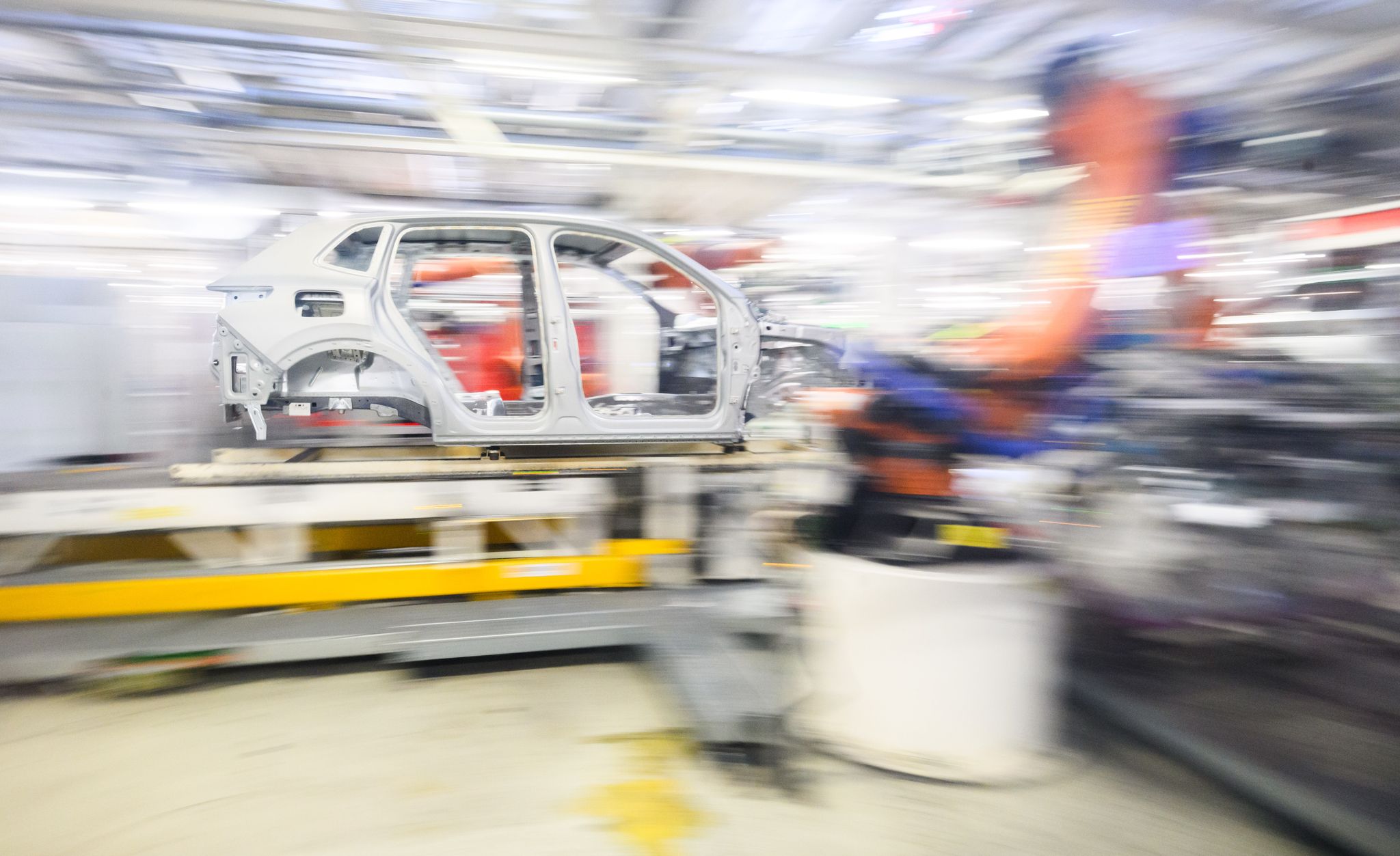 Deutsche Hersteller wie VW leiden unter schwacher Nachfrage und hohen Kosten. (Archivfoto)