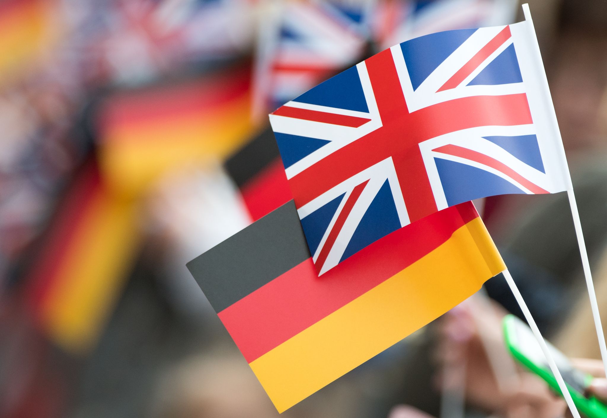 Fünf Jahre nach dem Brexit wollen Großbritannien und Deutschland wieder enger zusammenrücken.