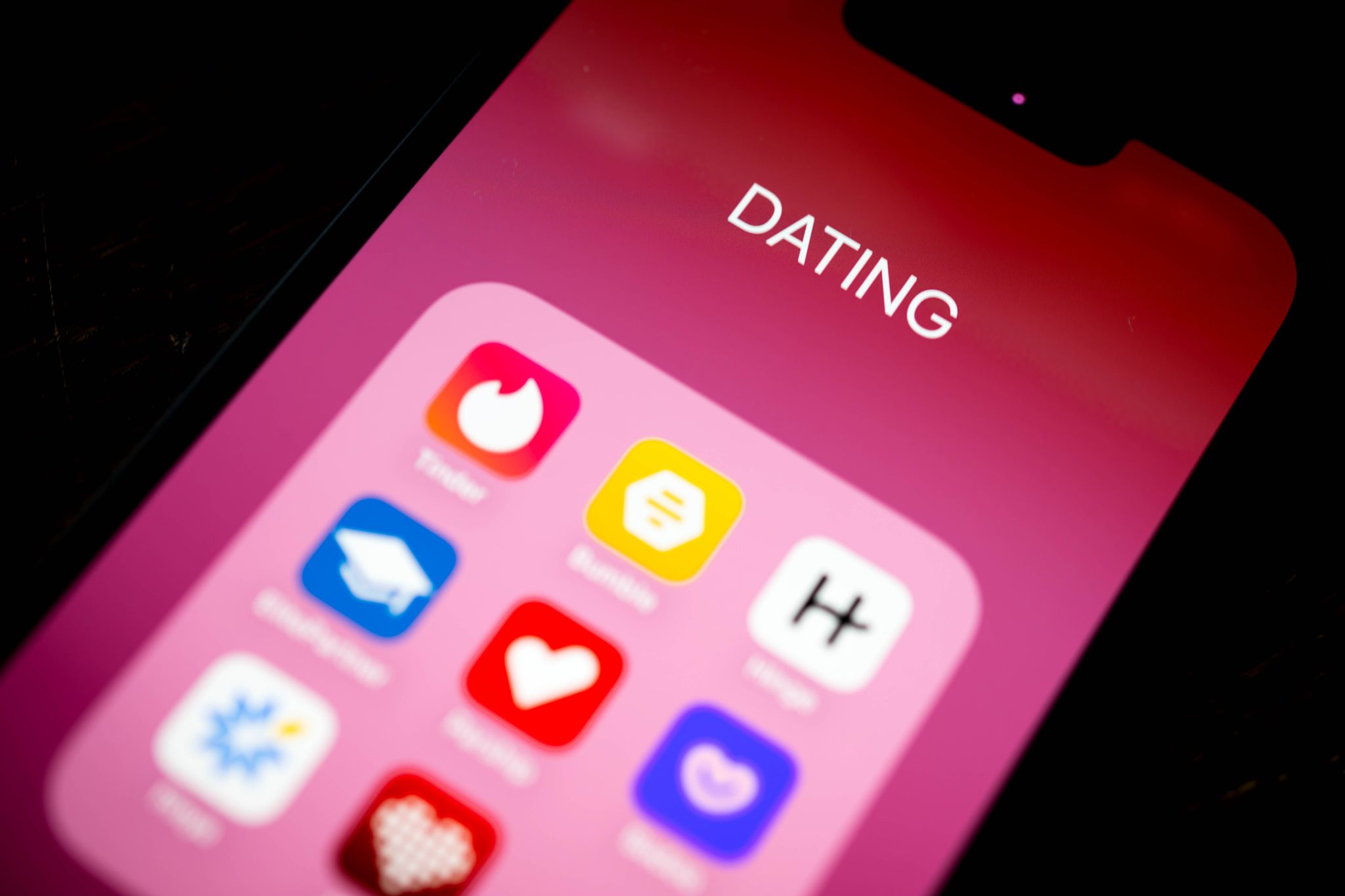 Jeder fünfte Nutzer von Online-Dating-Plattformen gibt zu, schon mal KI beim Formulieren von Chatantworten genutzt zu haben.