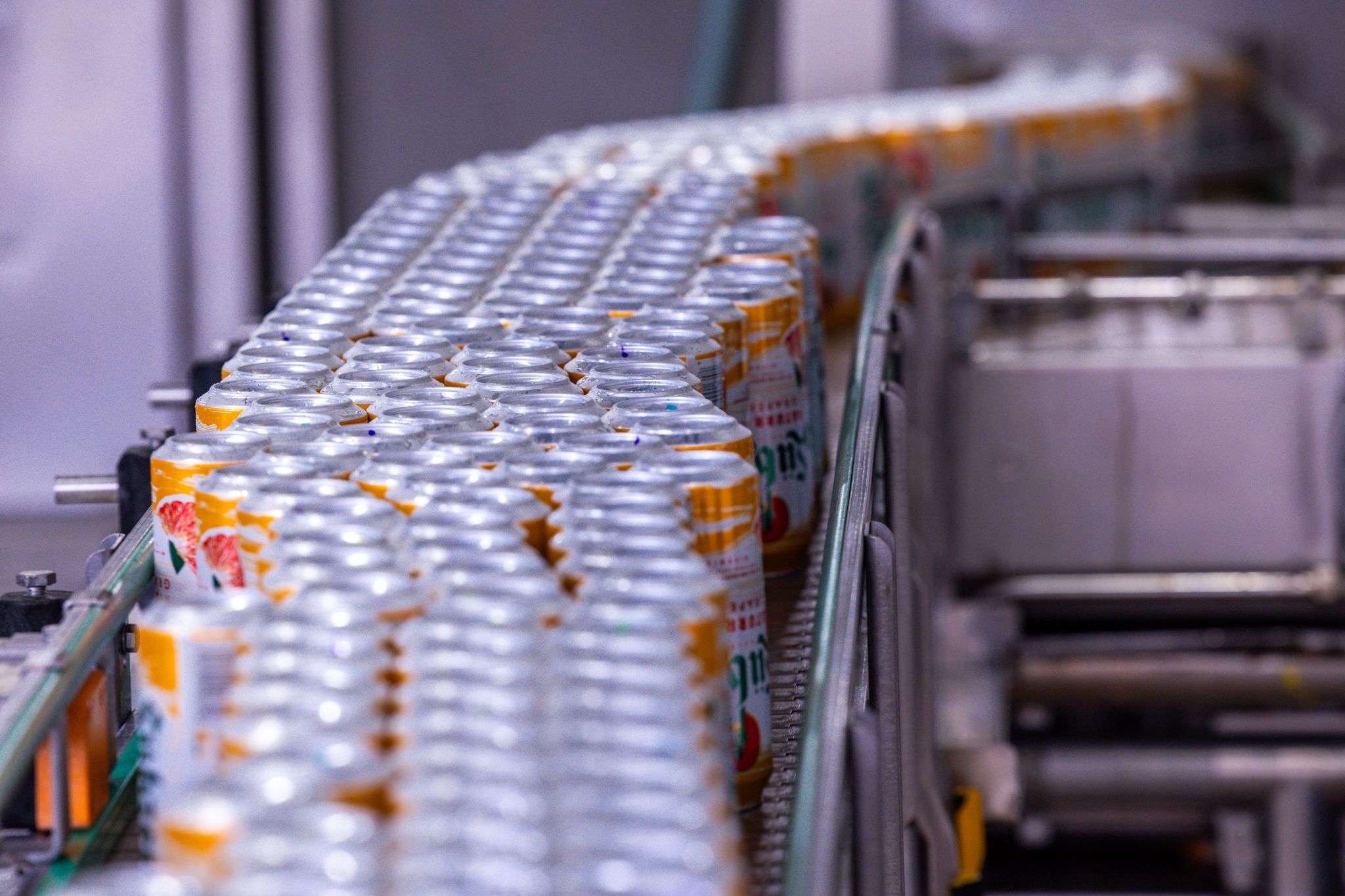 Dosenbier wird wieder häufiger gekauft. (Archivbild)
